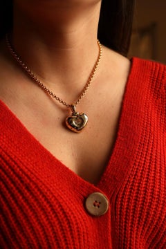 Chain and Pendant Signed by Chopard in Yellow Gold 750 Thousandths '18 Carats'