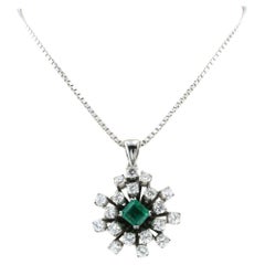Kette und Anhänger mit Smaragd und Diamanten im Brillantschliff bis zu 1,96 Karat 14k Gold
