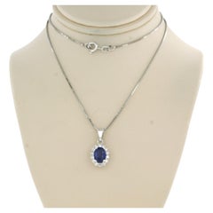 chain and pendant with sapphire and diamonds 18k white gold