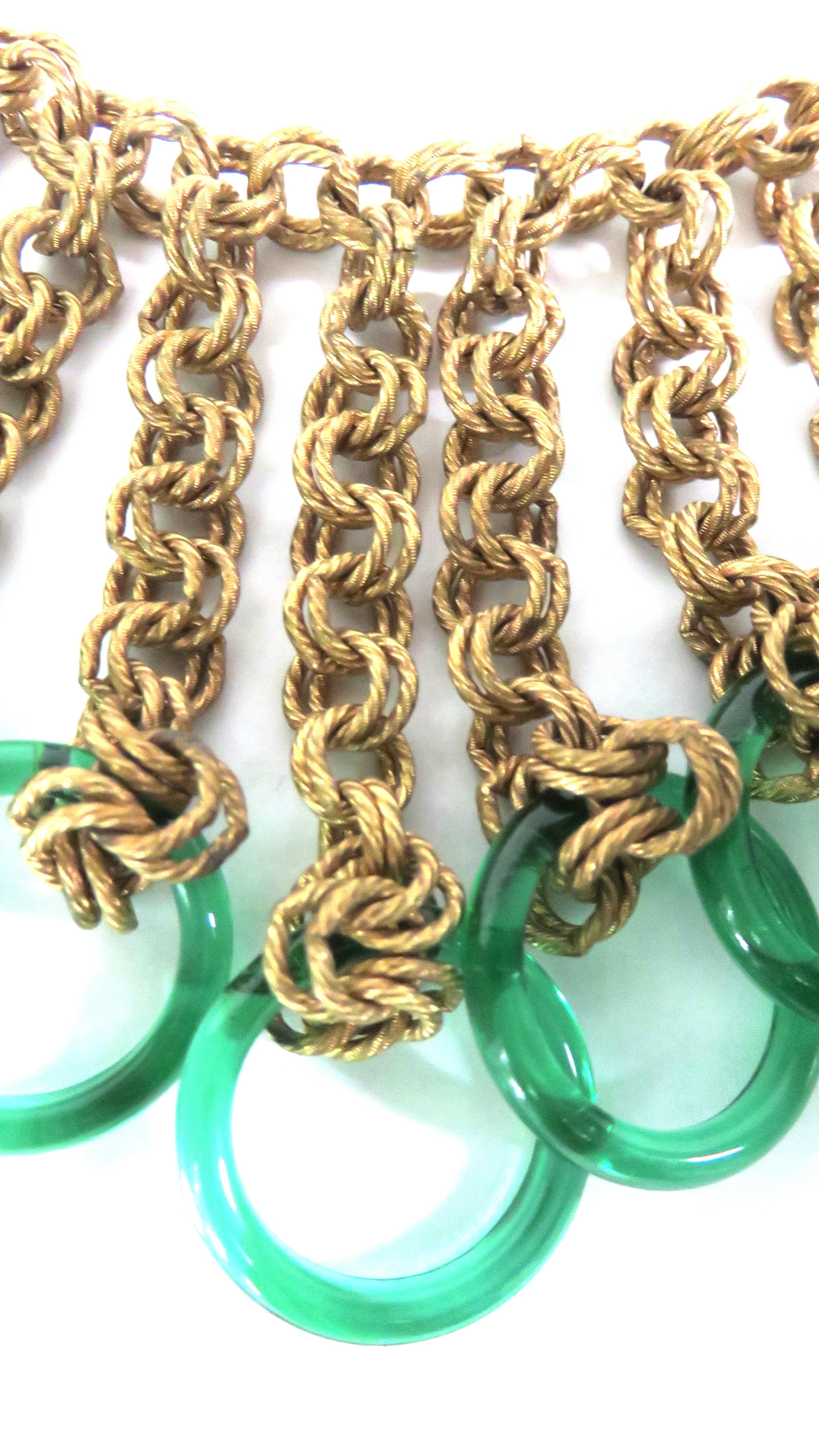 Chain Bib 1940s Necklace with Green Glass Circles For Sale 2