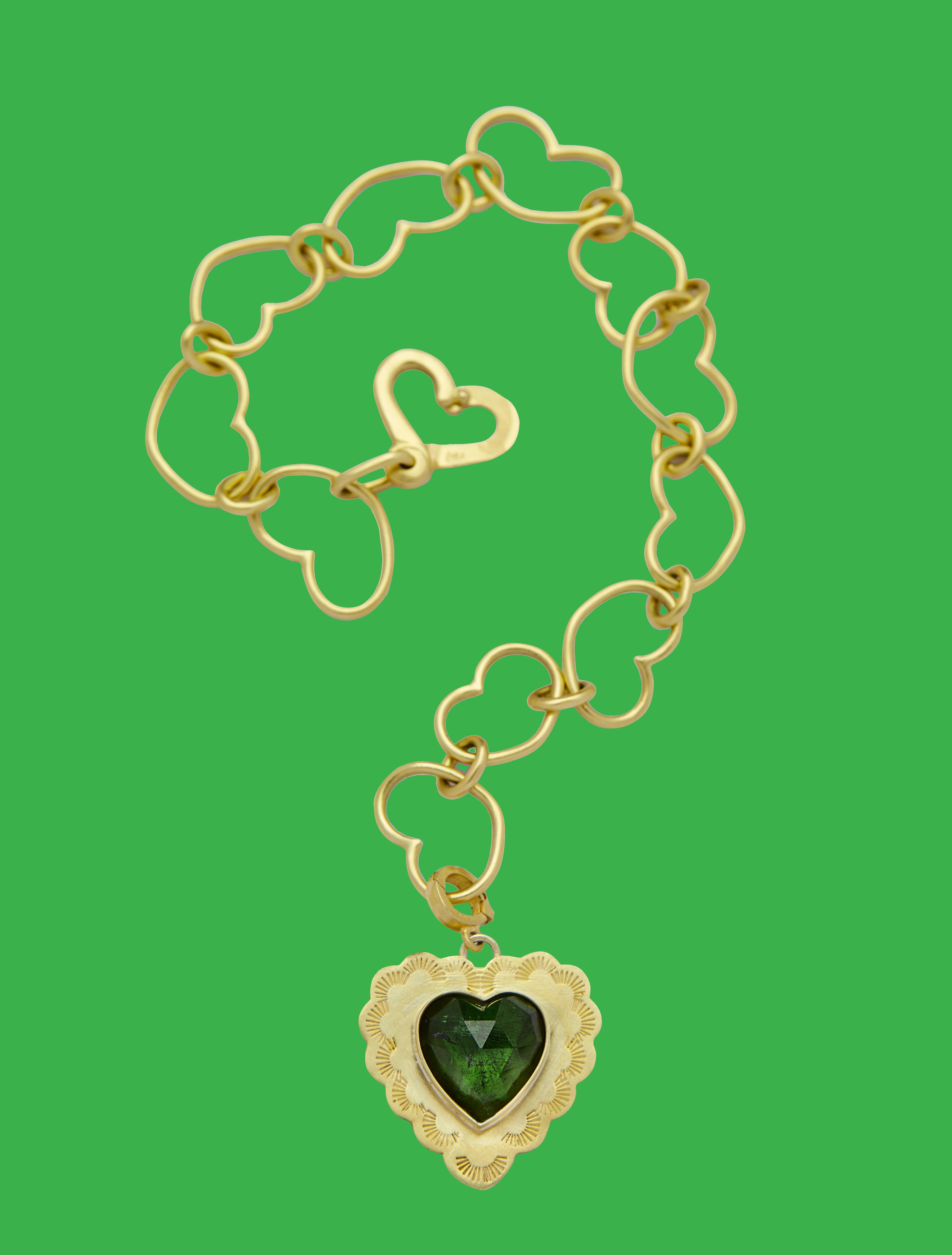 Chain Bracelet 18 Karat Yellow Gold with Hearts In New Condition For Sale In Athens, GR
