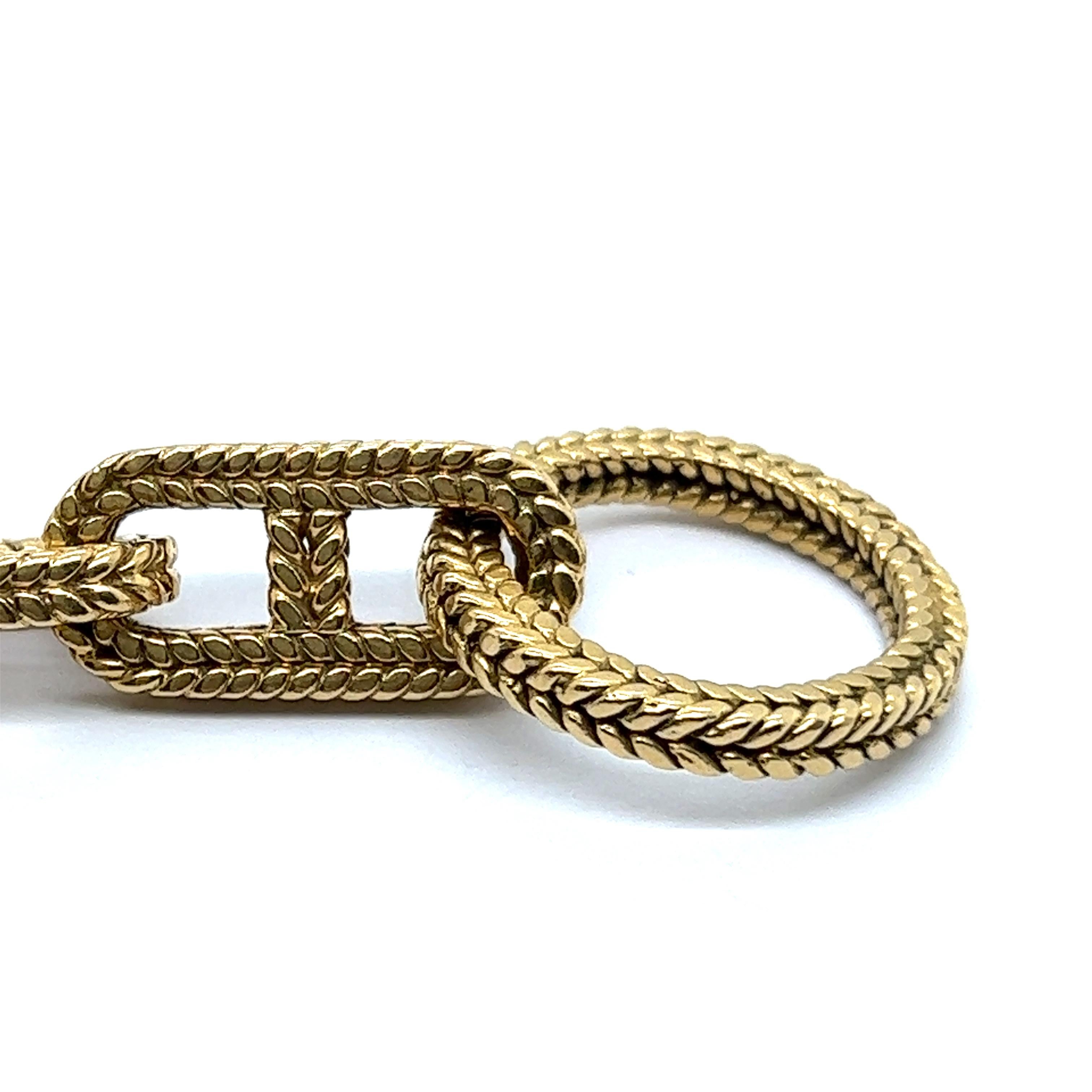 Chain Bracelet “Chaine D'ancre” in 18 Karat Yellow Gold In Excellent Condition In Lucerne, CH