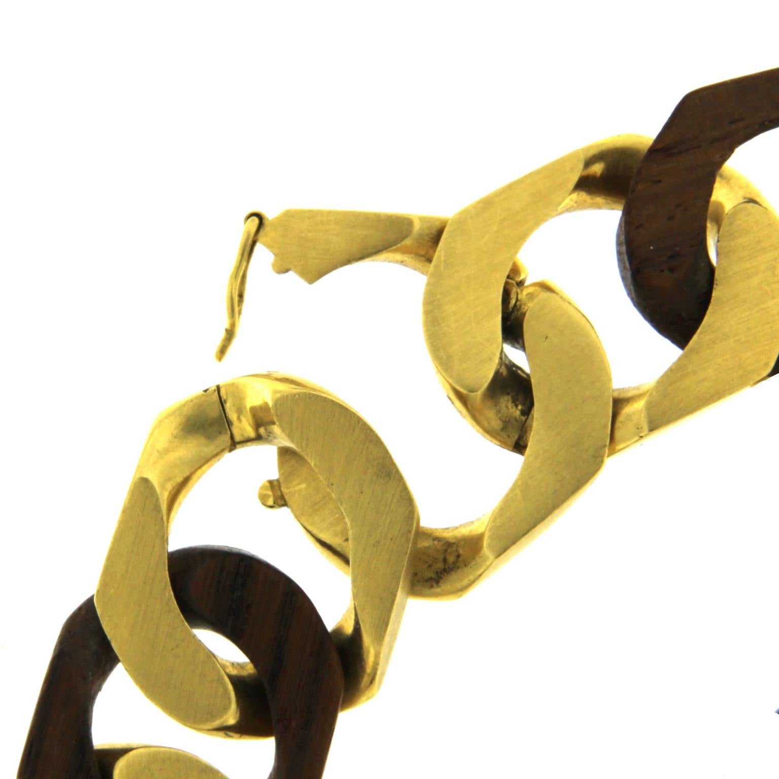 Chain Bracelet in 18 Karat Yellow Mat Gold and Rosewood In New Condition In Milano, Lombardia