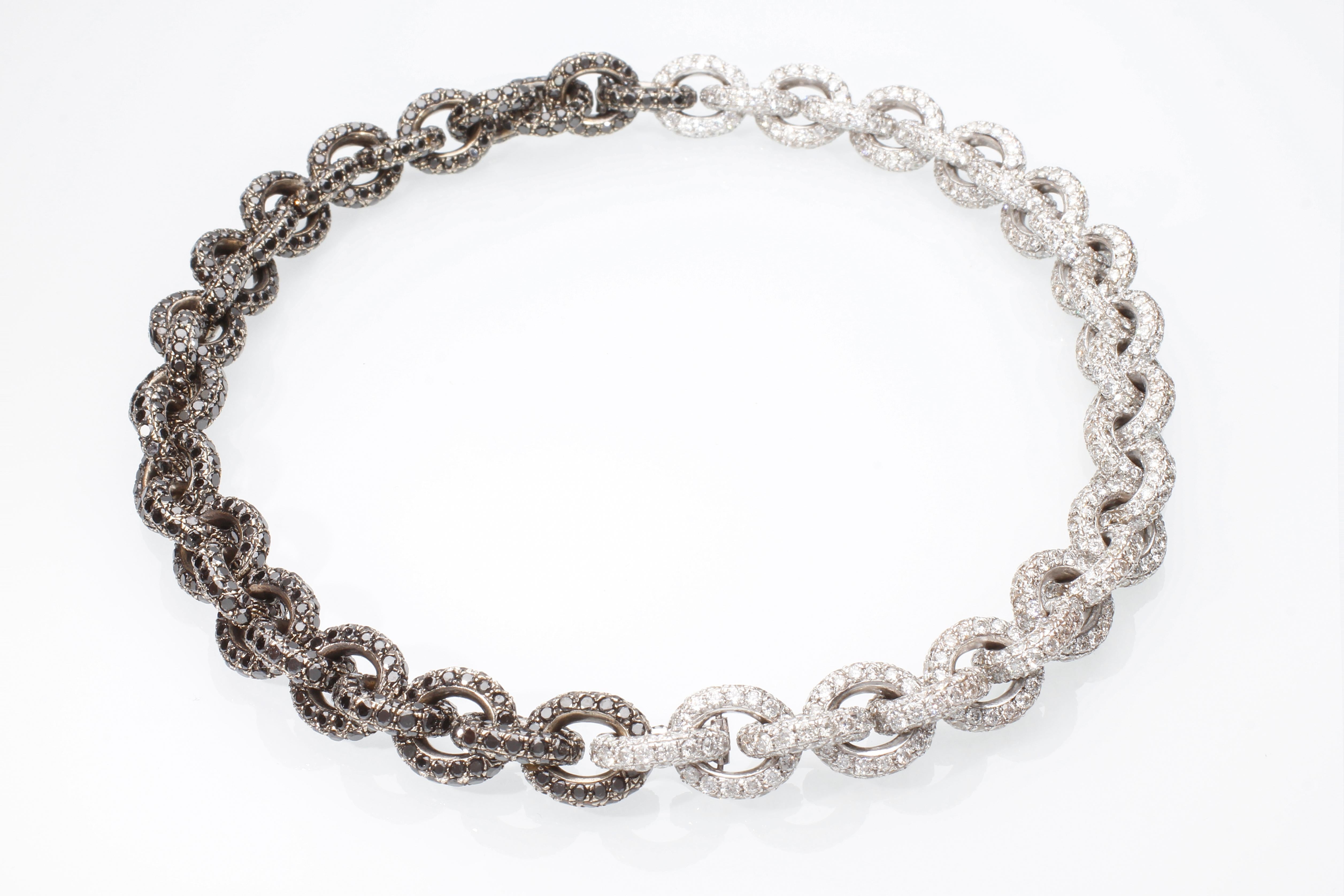 Chain Bracelet with 33.50 Ct of Black Diamonds. Single Piece. Handmade For Sale 1