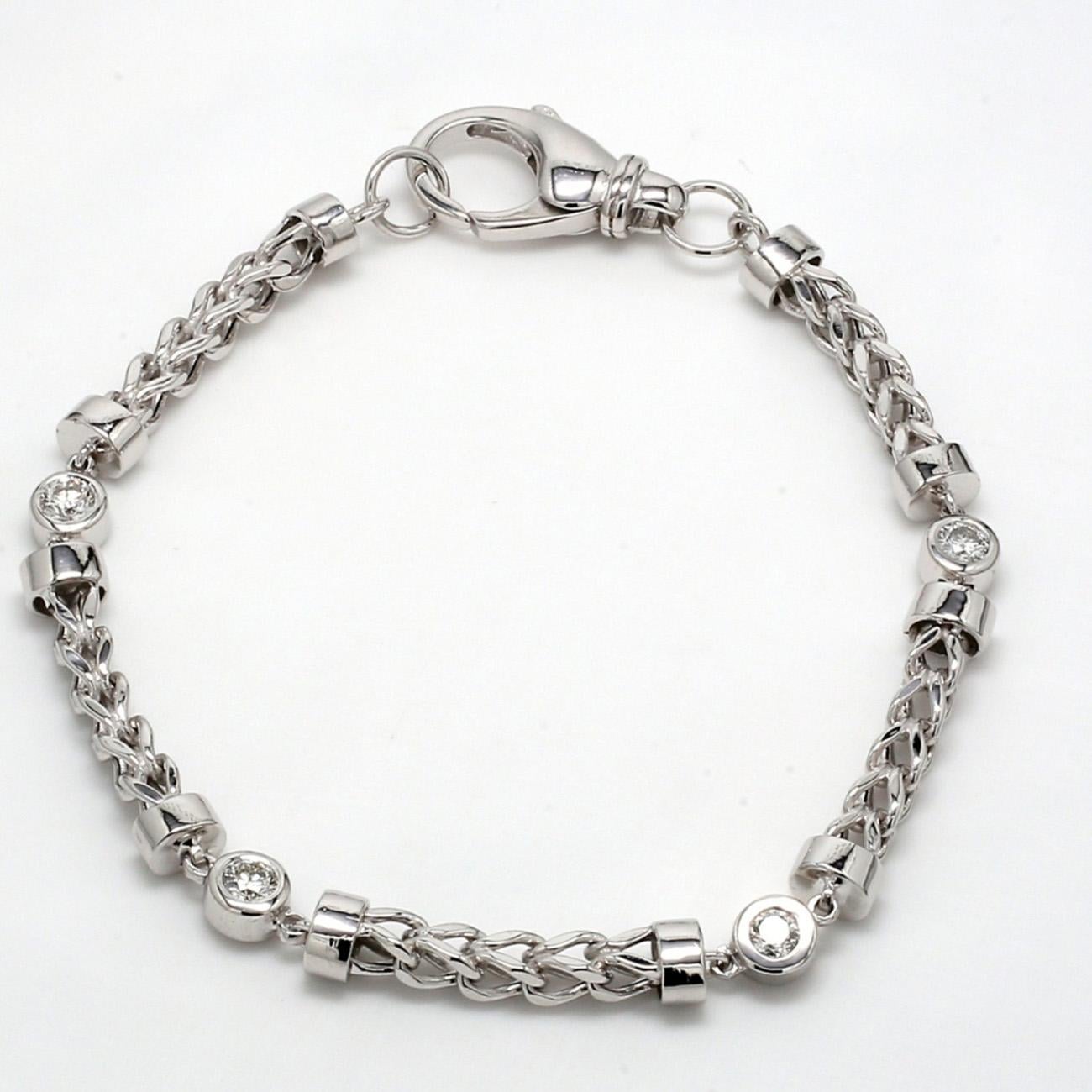 Chain Bracelet with Round Diamonds. D0.80ct.t.w. In New Condition For Sale In Los Angeles, CA