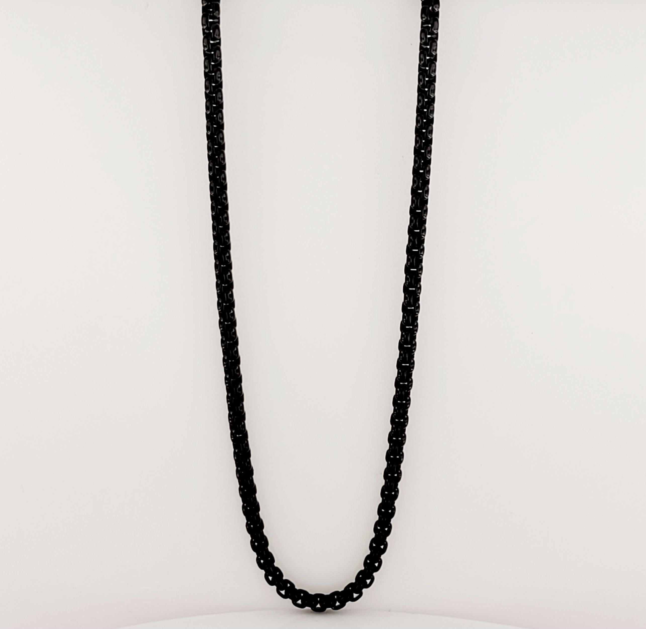 Brand David Yurman 
Black chain in sterling Silver 
Chain collection for Men
Chain Length 20'' Long 
Chain width 3mm
Condition New, never worn
Comes with David yurman pouch
