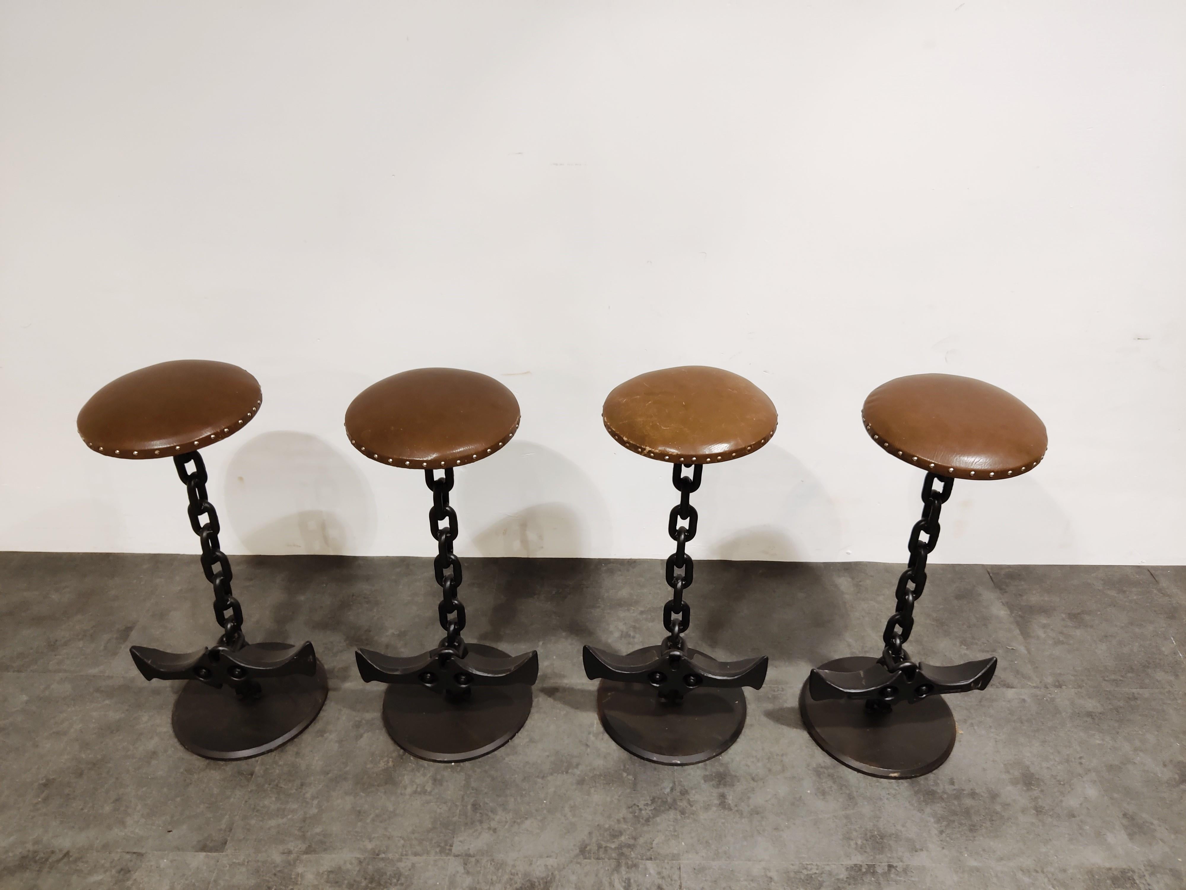 Chain Link Brutalist Bar Stools, 1970s In Good Condition In HEVERLEE, BE
