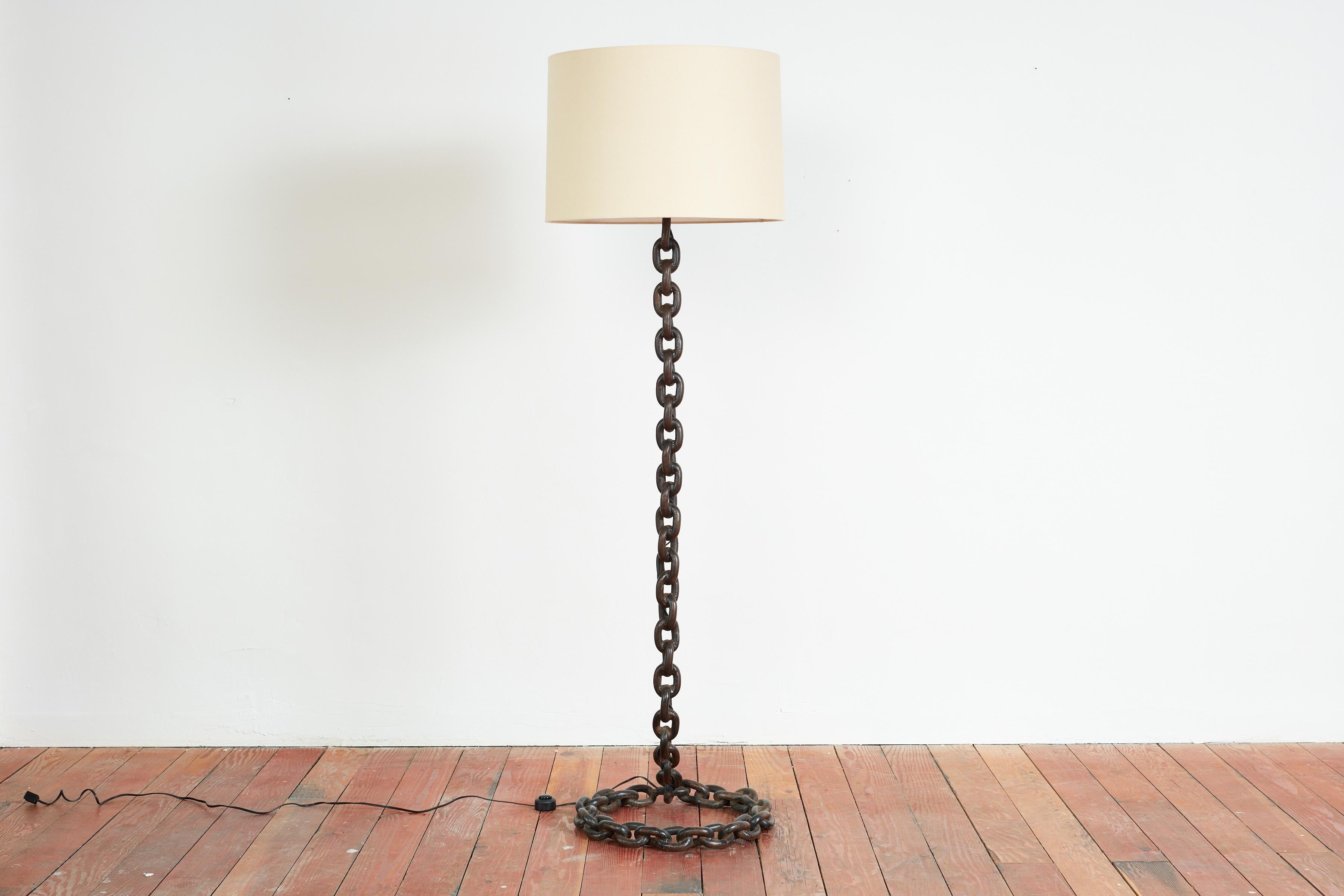 Incredible heavy chainlink floor lamp, France circa 1950s
Extremely well made with circular base and welded in matte black. 
In the style of Franz West 
New silk shade

BRUTALIST IRON CHAIN LINK FLOOR LAMP, MADE IN 1960S FRANCE. JUST OVER 5 FEET