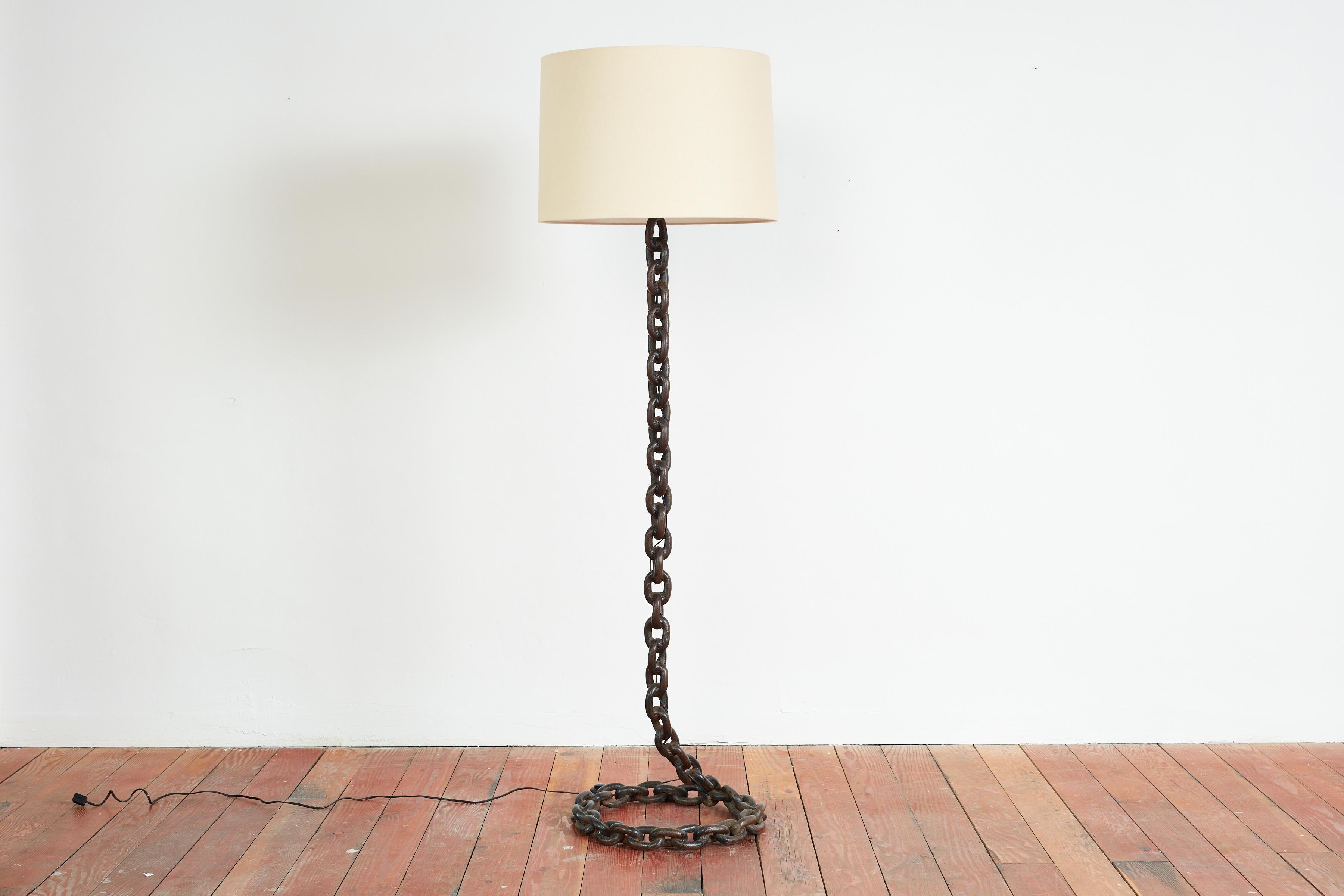 Chain Link Floor Lamp In Good Condition For Sale In Beverly Hills, CA