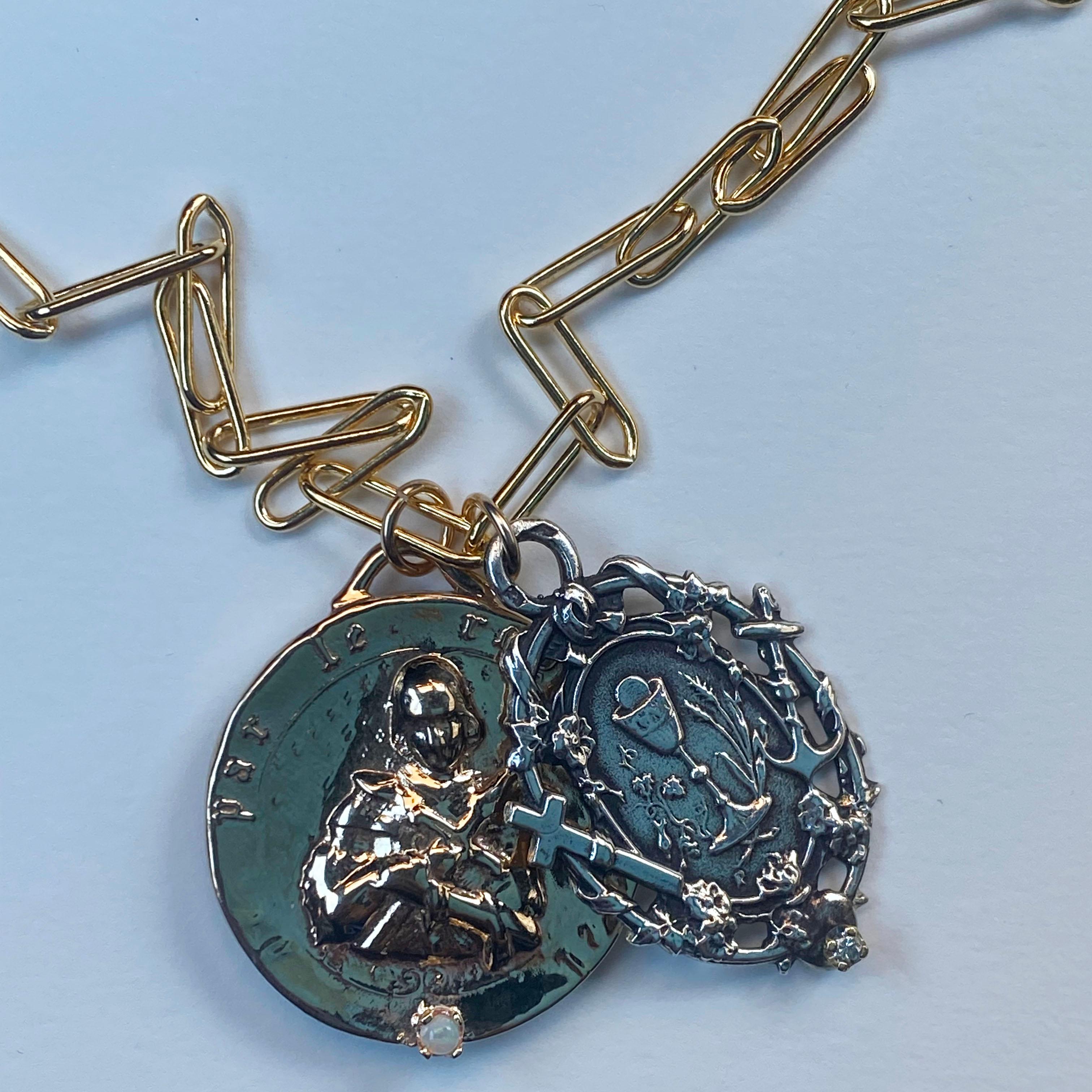 Weißer Diamant Joan of Arc Kette Halskette Medaille Faith Hope Love Opal J Dauphin im Zustand „Neu“ im Angebot in Los Angeles, CA