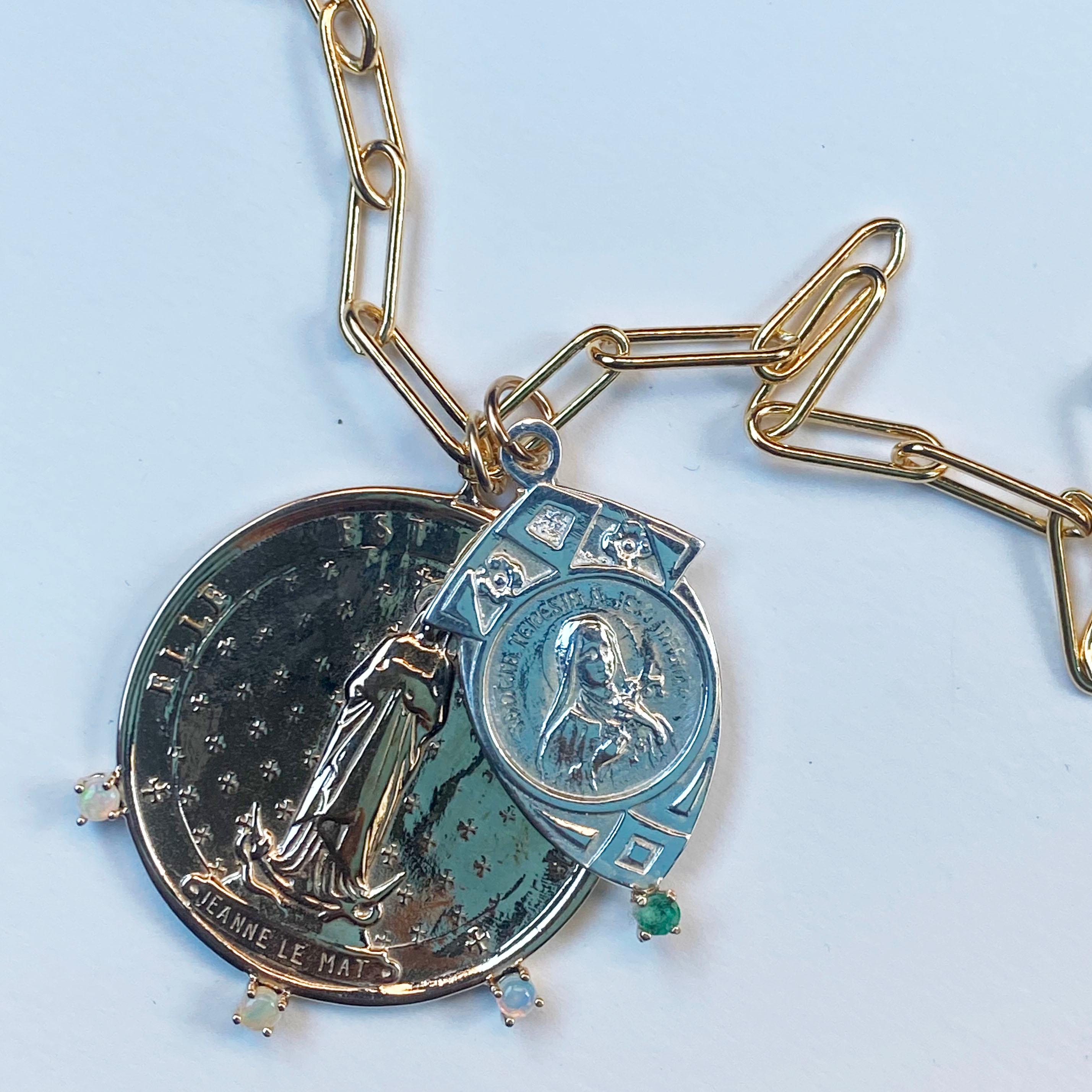 Kette Halskette Medaille Jungfrau Maria Smaragd Opal Jeanne le Mat J Dauphin (Viktorianisch) im Angebot