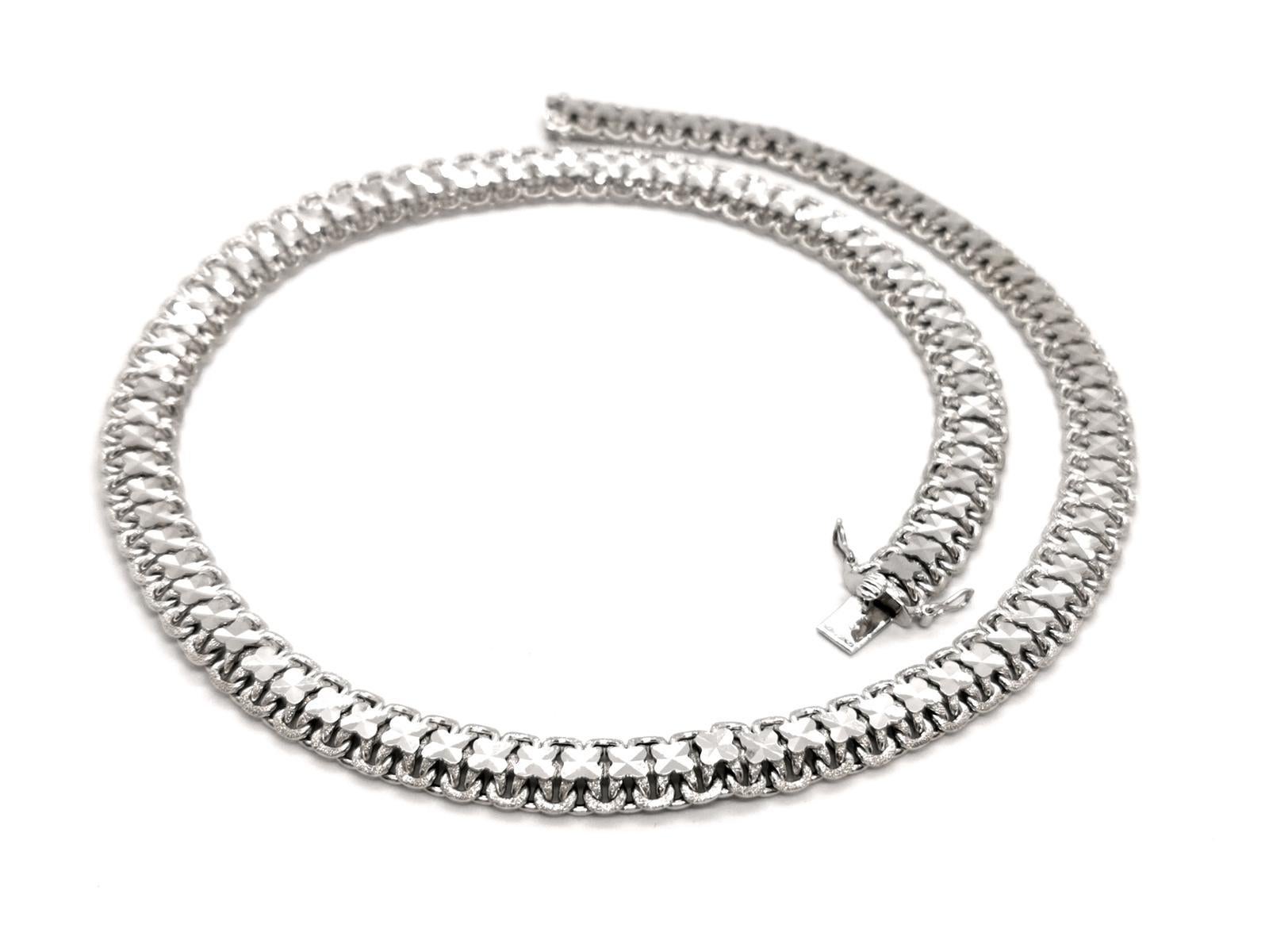 Chain Necklace White Gold For Sale 4