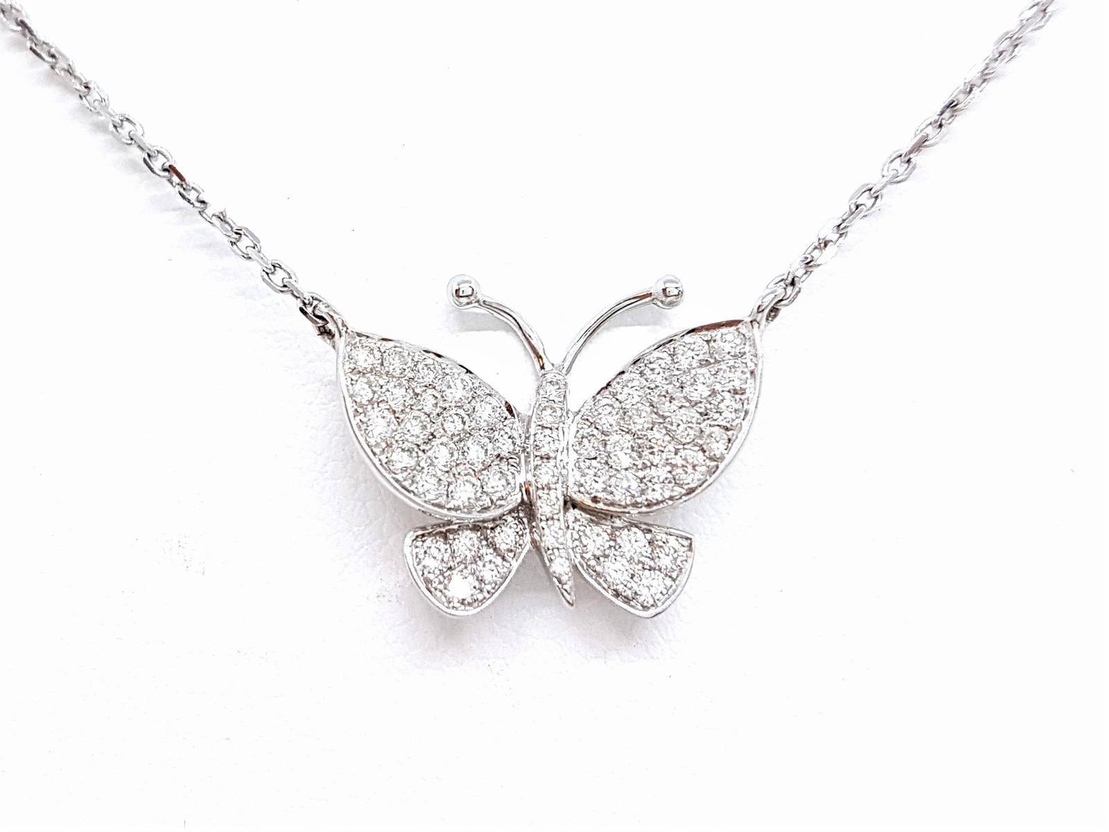 Gorgeous collar Vendôme house. white gold 750 mils (18 carats). pendant butterfly pad diaants brilliant cut 0.60 carat total chain length: 42 cm. butterfly dimensions: 1.75 cm x 1. 4 cm. total weight: 3.62 g. punch eagle head. new. new price: 2750 €
