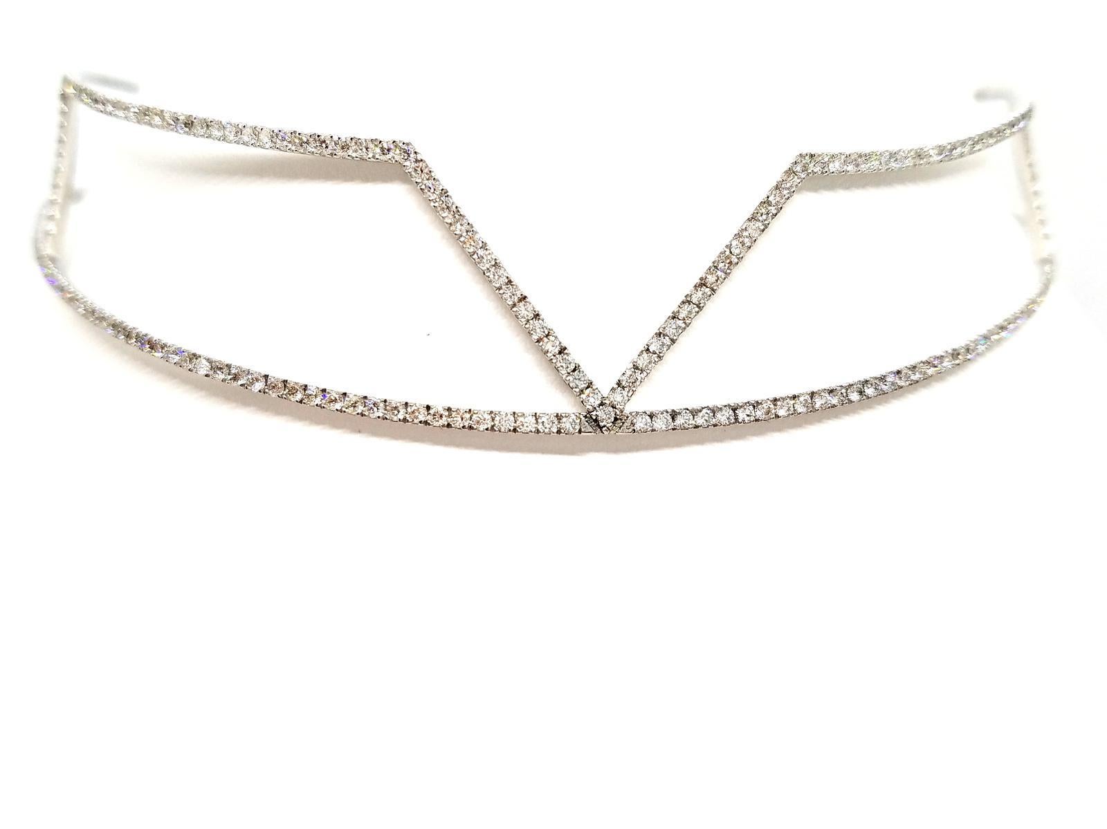 Chaîne collier en or blanc et diamants Neuf - En vente à PARIS, FR