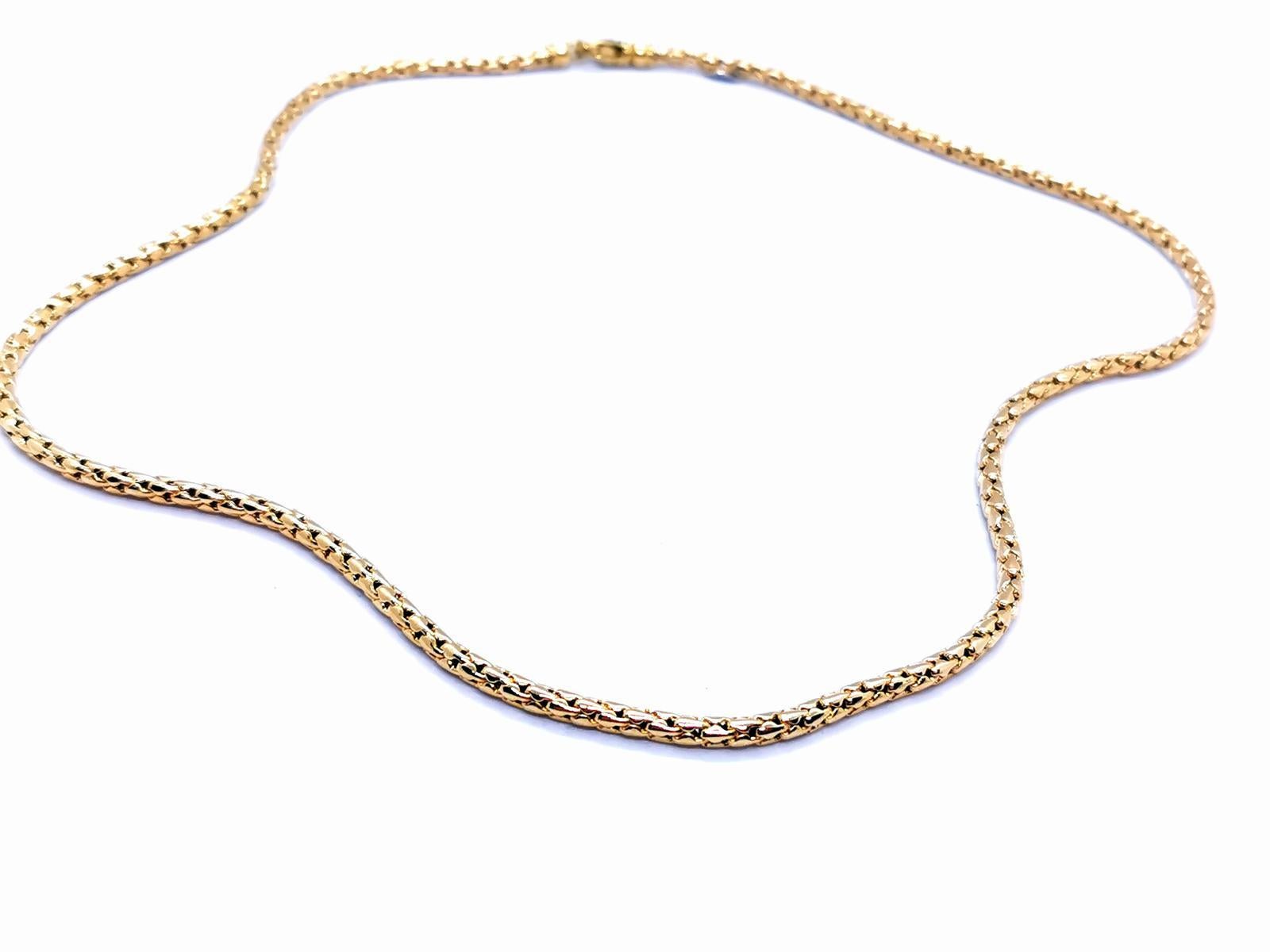 Gold Halskette gelb 750 mils (18 Karat). Länge: 45,5 cm. Breite: 0,29 cm. Gesamtgewicht: 16,01 g. gelocht ausgezeichneter Zustand
