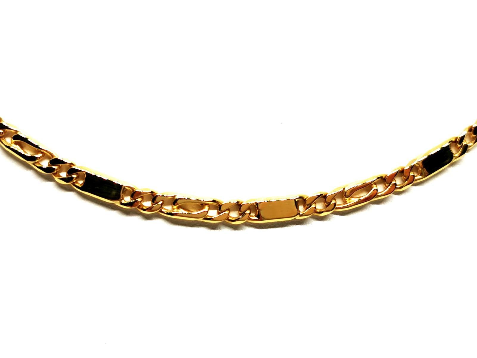 Halskette aus Gelbgold 750 Tausendstel (18 Karat). abwechselnd Masche. Länge: 56 cm. Breite: 0,34. Gesamtgewicht: 22,87 g. Adlerkopfpunze. ausgezeichneter Zustand.
