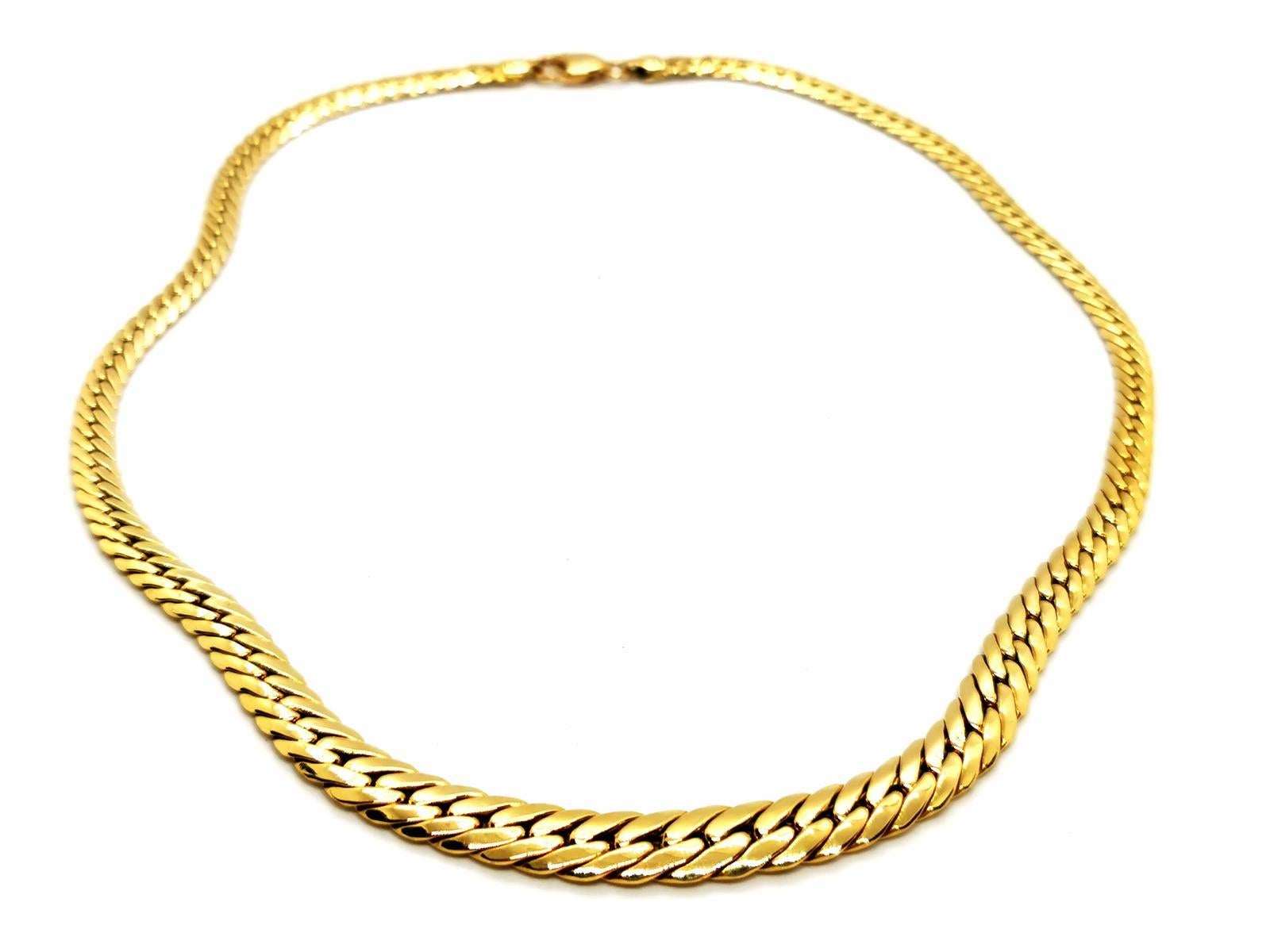Halskette aus Gelbgold 750 Tausendstel (18 Karat). fallendes englisches Netz. Länge: 42,5 cm. Breite: 0,51 und 0,77 cm. Gesamtgewicht: 16 g. Eulenpunze. ausgezeichneter Zustand.
