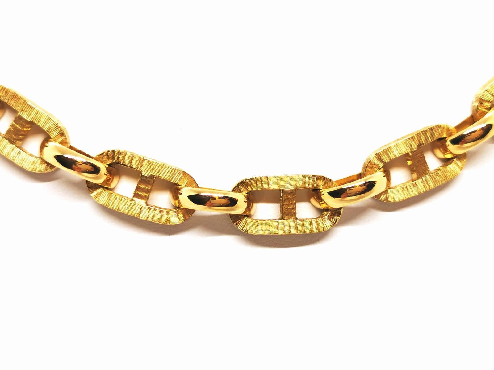 Chain Necklace Yellow Gold For Sale 5