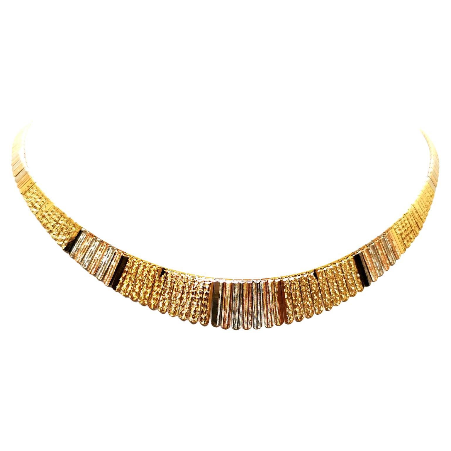 Chain Necklace Yellow Gold For Sale