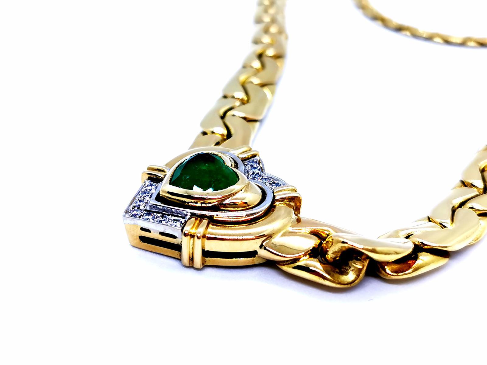 Chain Necklace Yellow Gold Emerald For Sale 8