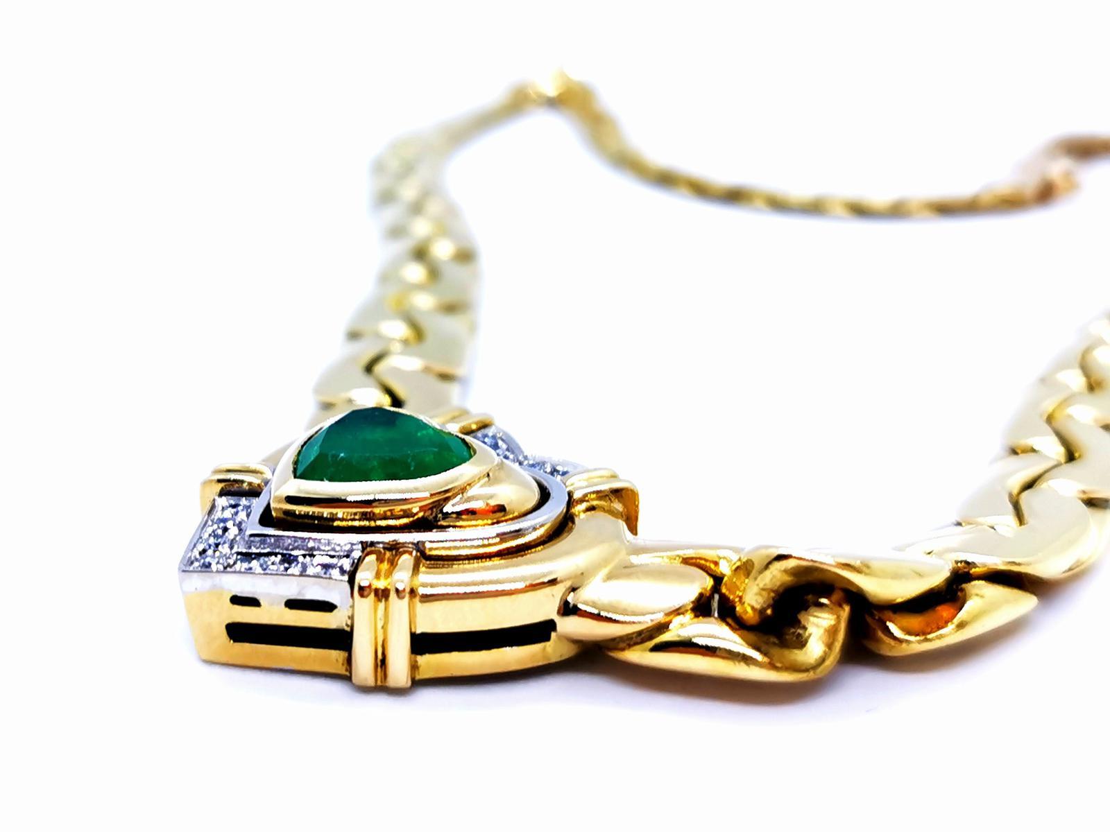 Chain Necklace Yellow Gold Emerald For Sale 9