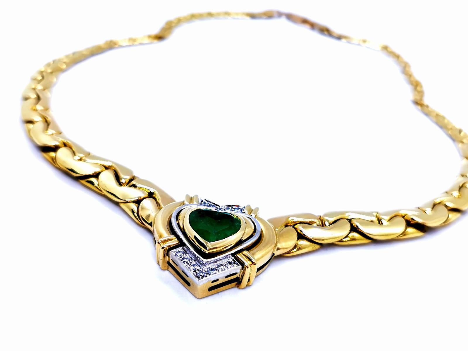 Chain Necklace Yellow Gold Emerald For Sale 14