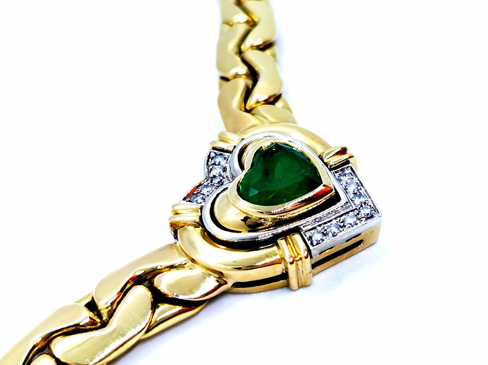 Halskette mit Kette aus Gelbgold mit Smaragd im Angebot 3