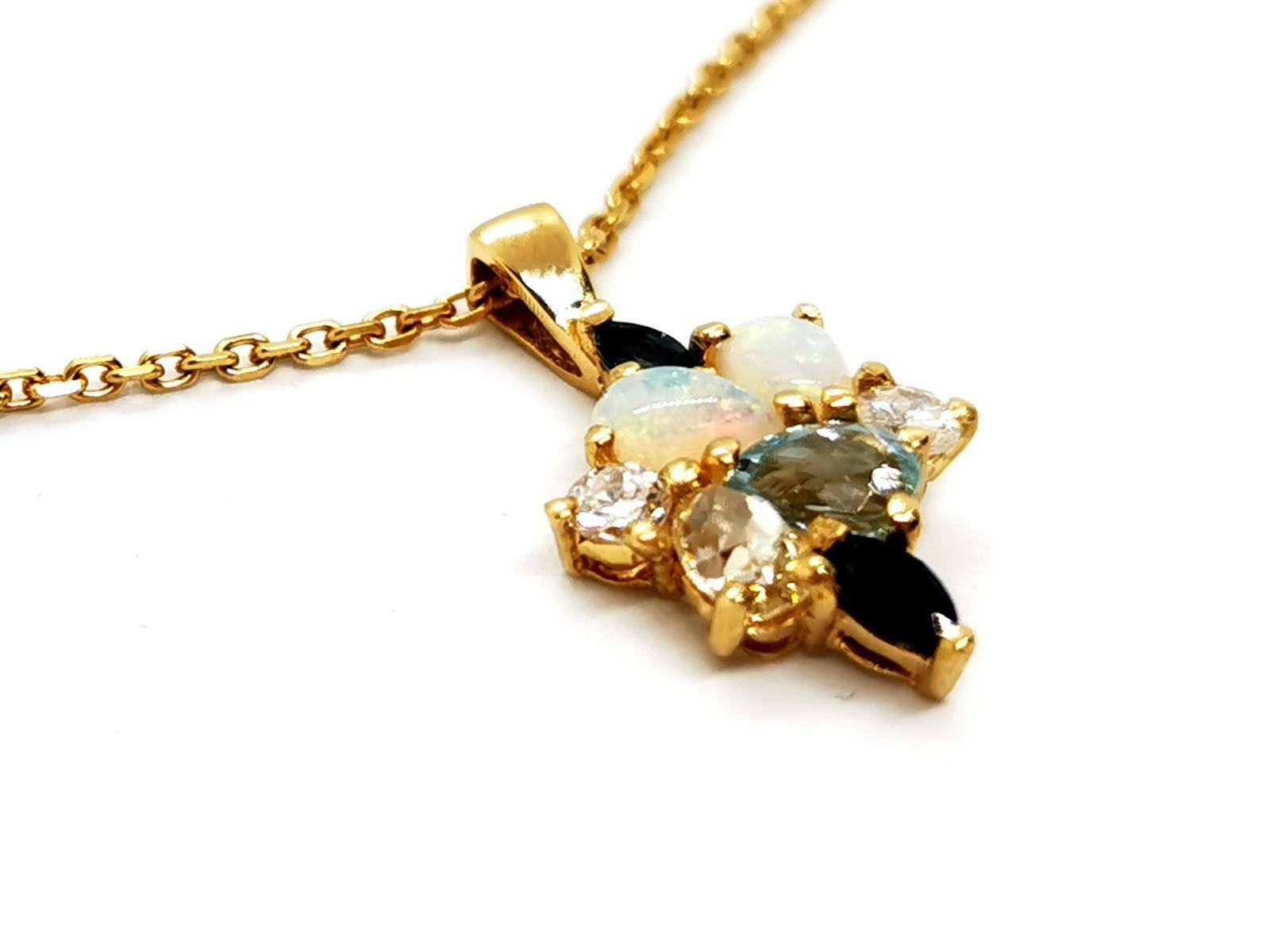 Women's Chain Necklace Yellow Gold Opal For Sale