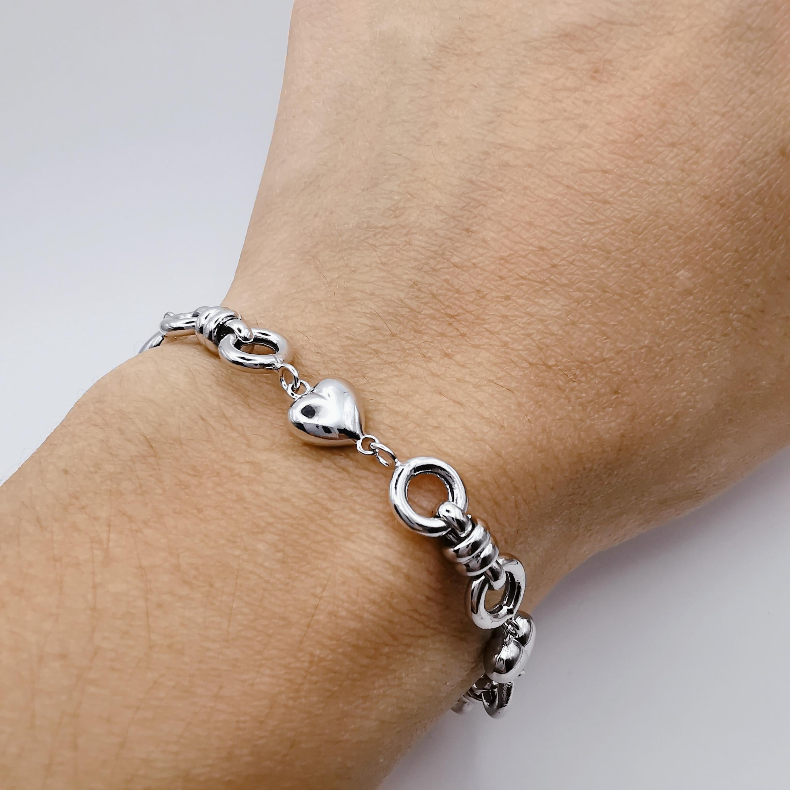Chain of Hearts Bracelet in 18K White Gold For Sale 1