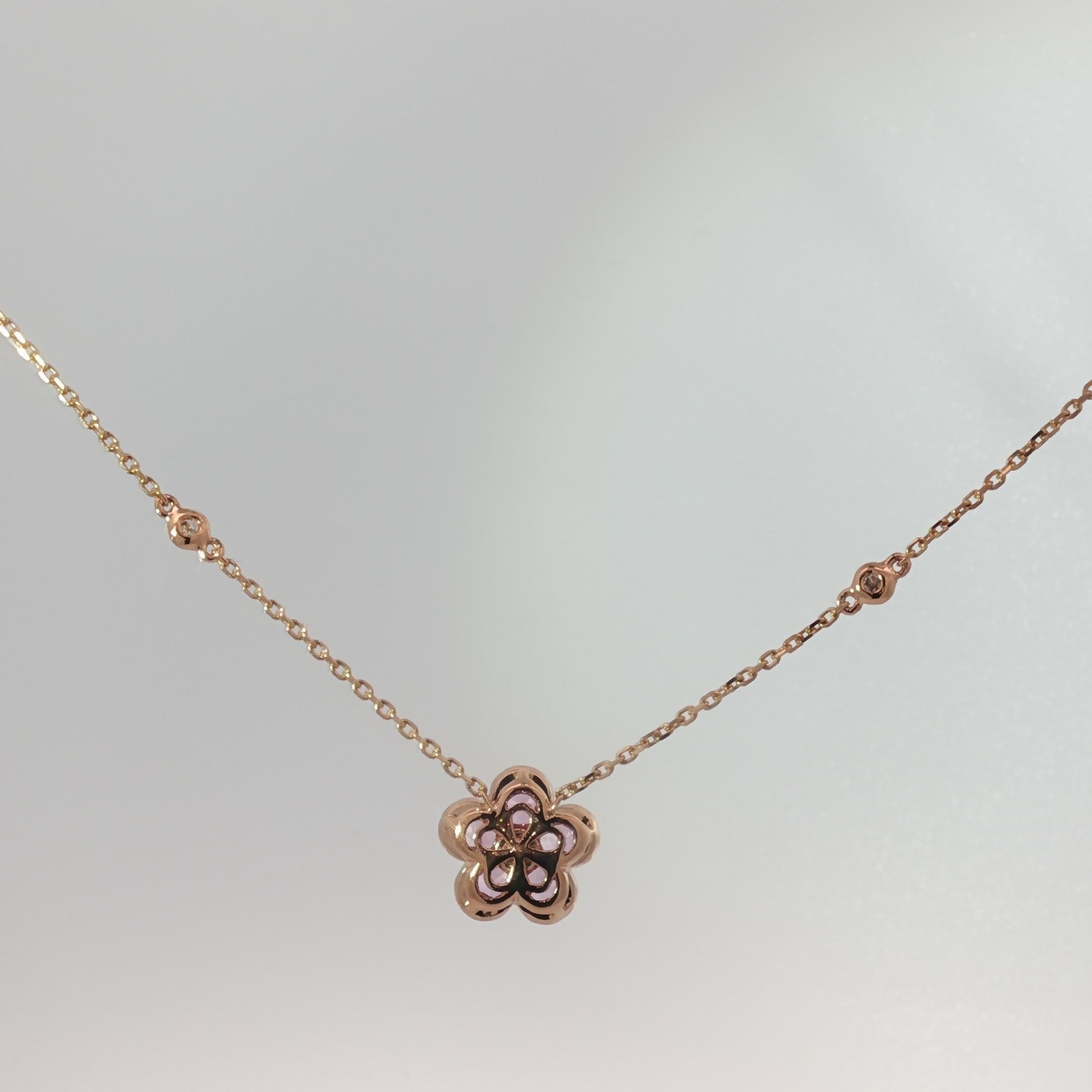 Artigiano Ciondolo a catena - Oro rosa 18 carati con diamanti rotondi e zaffiri rosa in vendita