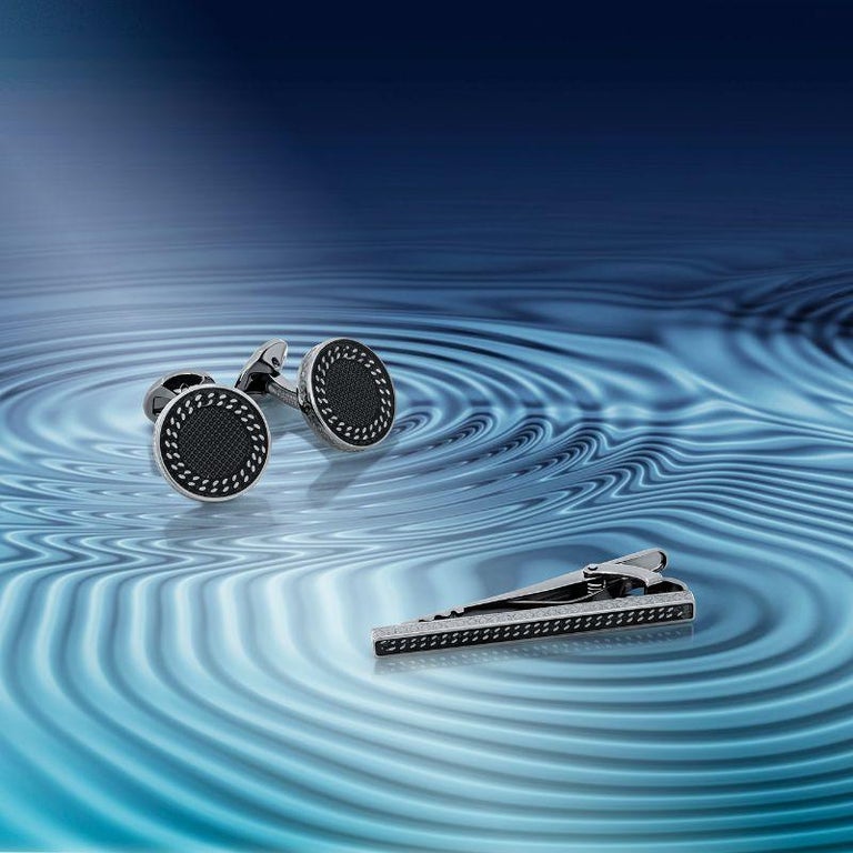 Chain Tie Clip with Green Enamel in Gunmetal For Sale at 1stDibs