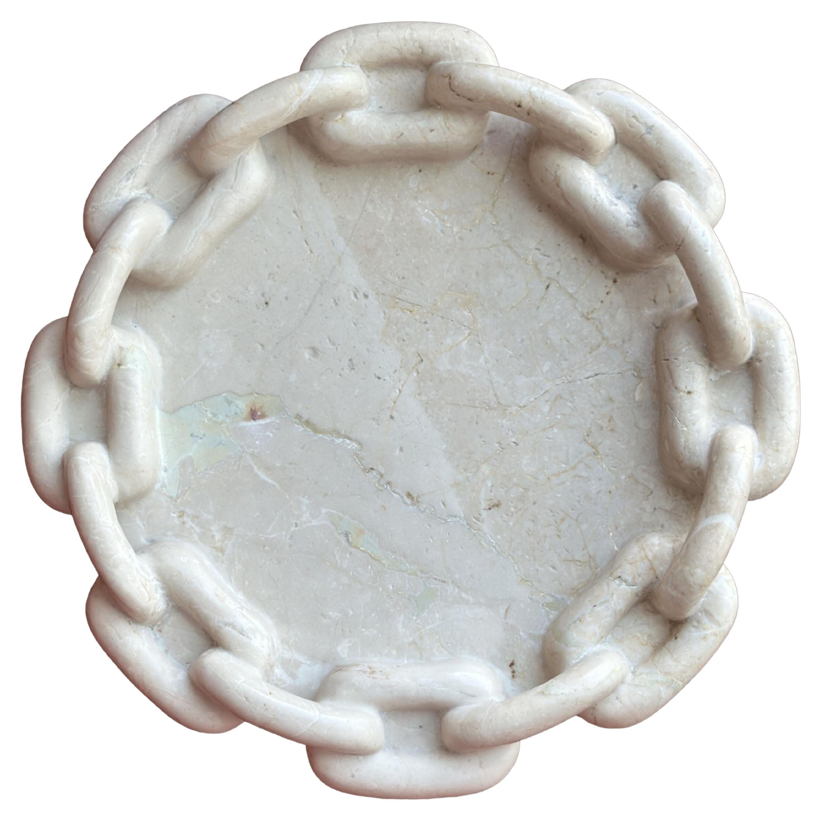 Plateau à chaînes : Plateau à maillons sculptural en marbre gris huîtres italien par Anastasio Home en vente