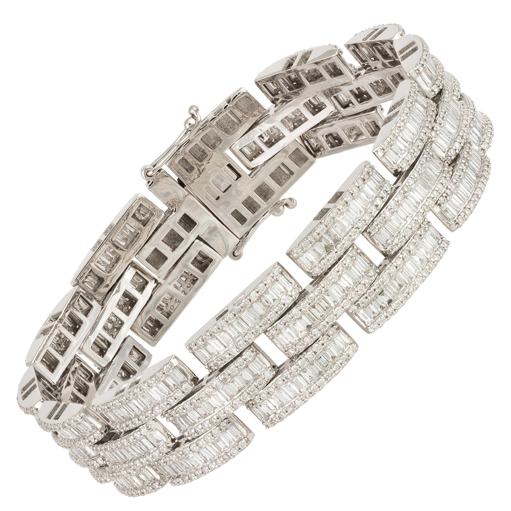 Chain Type Band White Gold 18K Bracelet Diamond for Her In New Condition For Sale In Montreux, CH