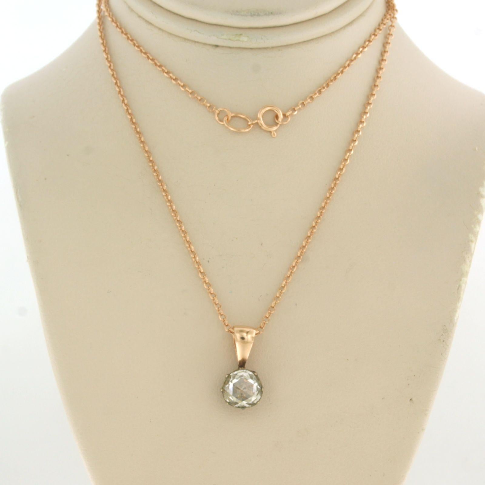 14k rose gold necklace with a solitaire pendant set with rose cut diamonds. 1.00ct – K/L – SI – 45 cm long

detailed description:

the necklace is 45 cm long and 0.7 mm wide

the pendant is 1.5 cm long by 8.0 mm wide

weight 2.2 grams

occupied