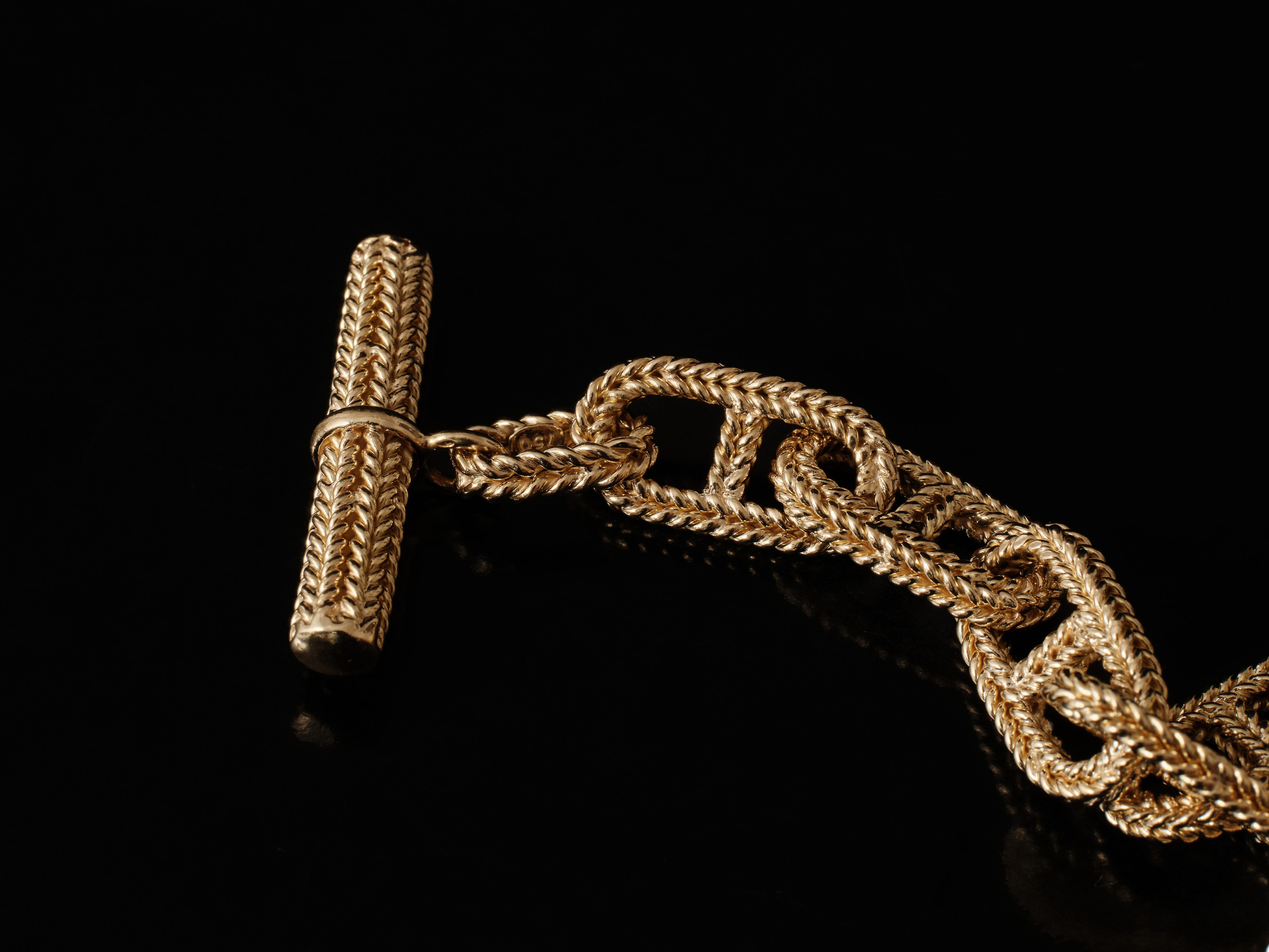Chaine d’Ancre bracelet with toggle clasp, 18 karat gold, circa 1950-60 5