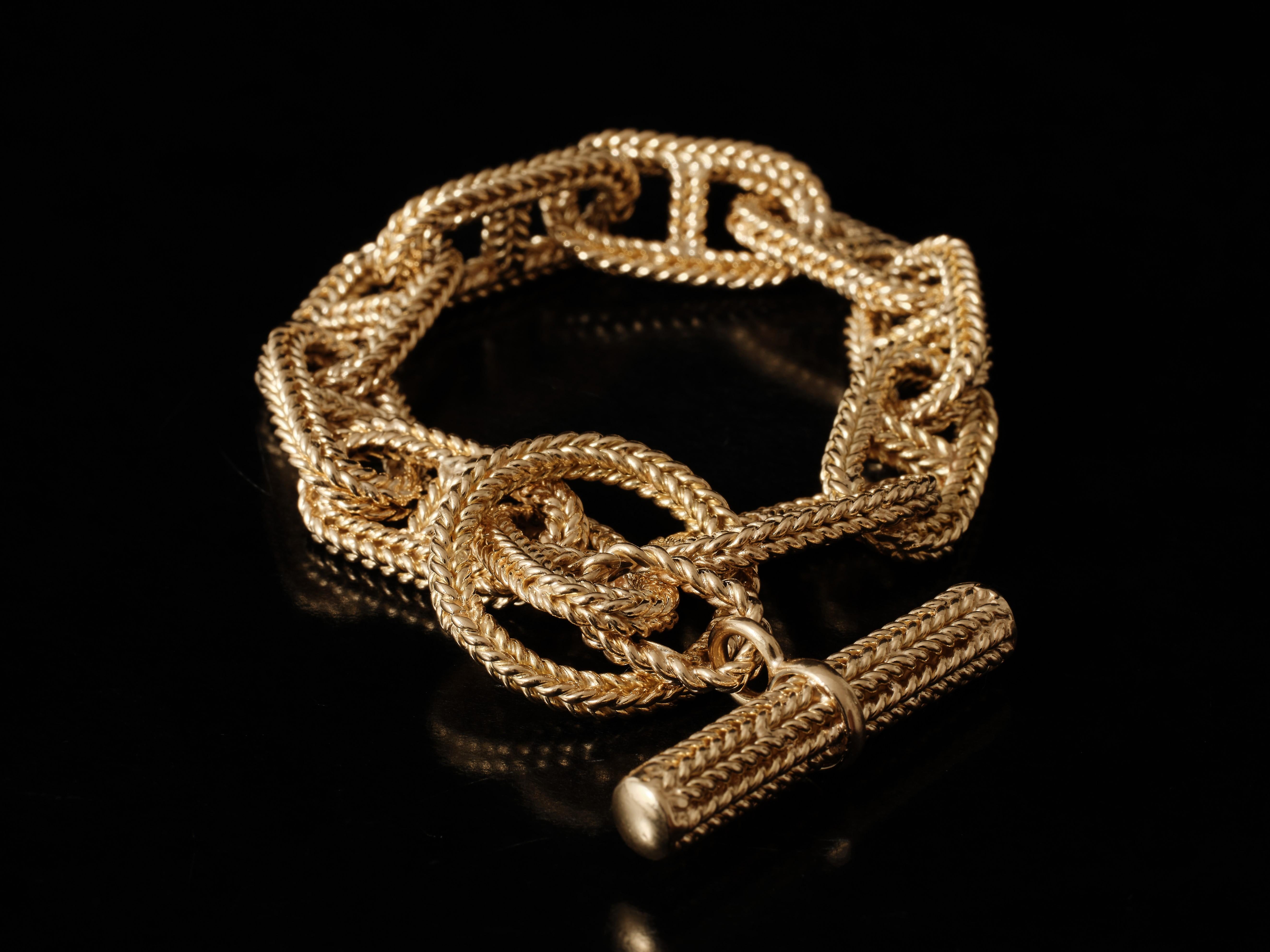 Chaine d’Ancre bracelet with toggle clasp, 18 karat gold, circa 1950-60 3