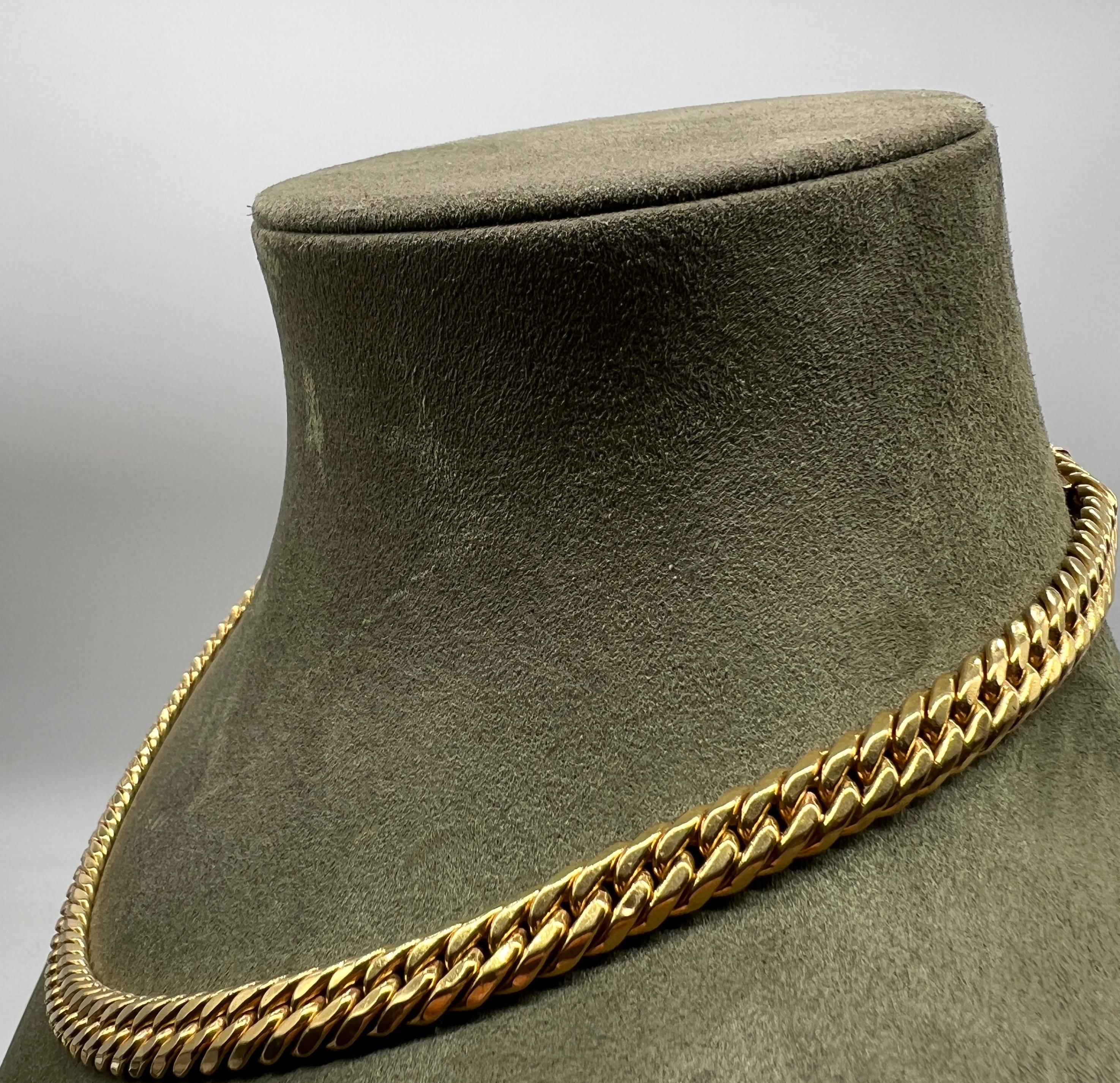 Chaîne Necklaces Yellow Gold 18 Carats In Excellent Condition For Sale In Vannes, FR