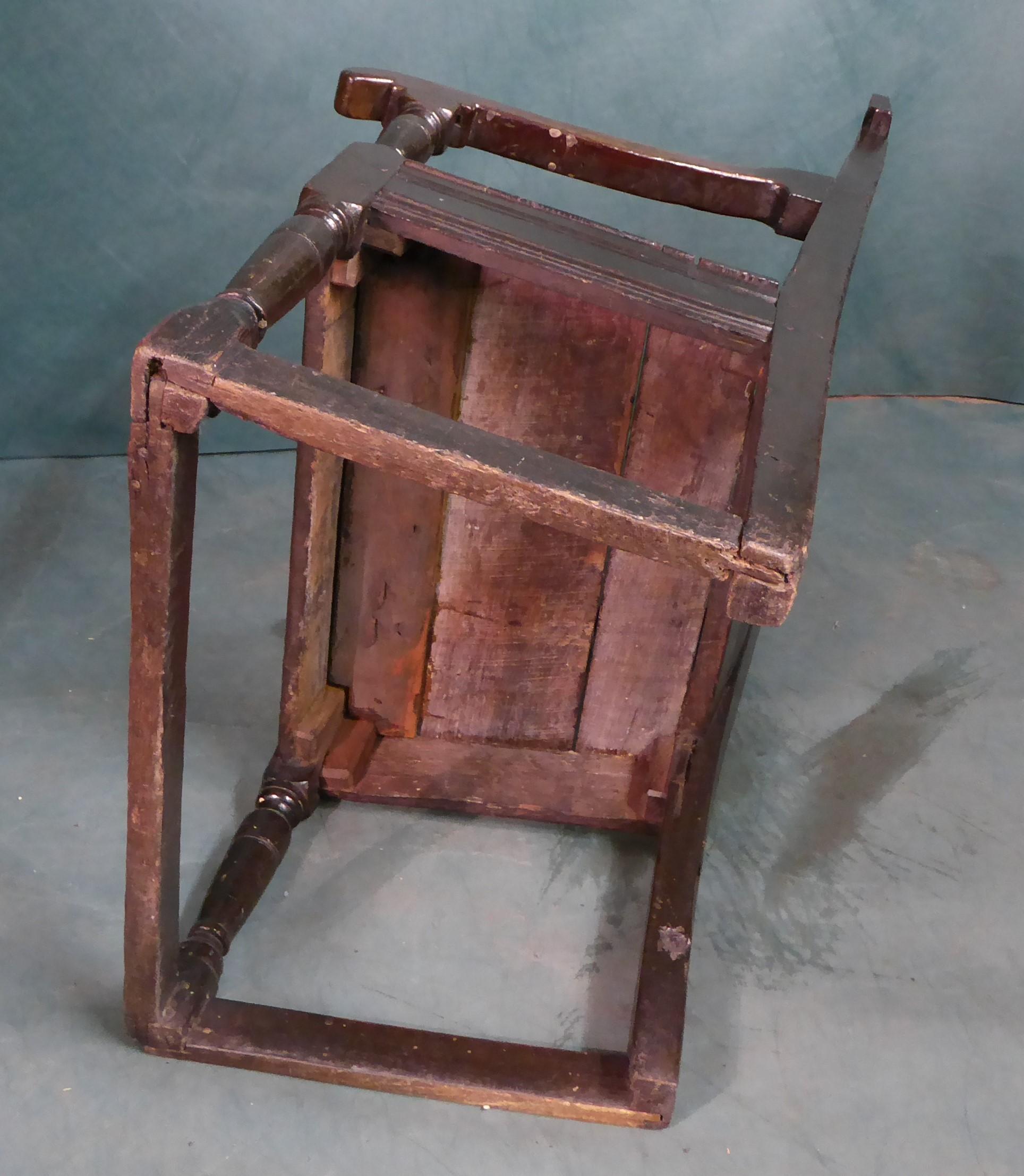 Stuhl 17. Jahrhundert OAK (Eichenholz) im Angebot