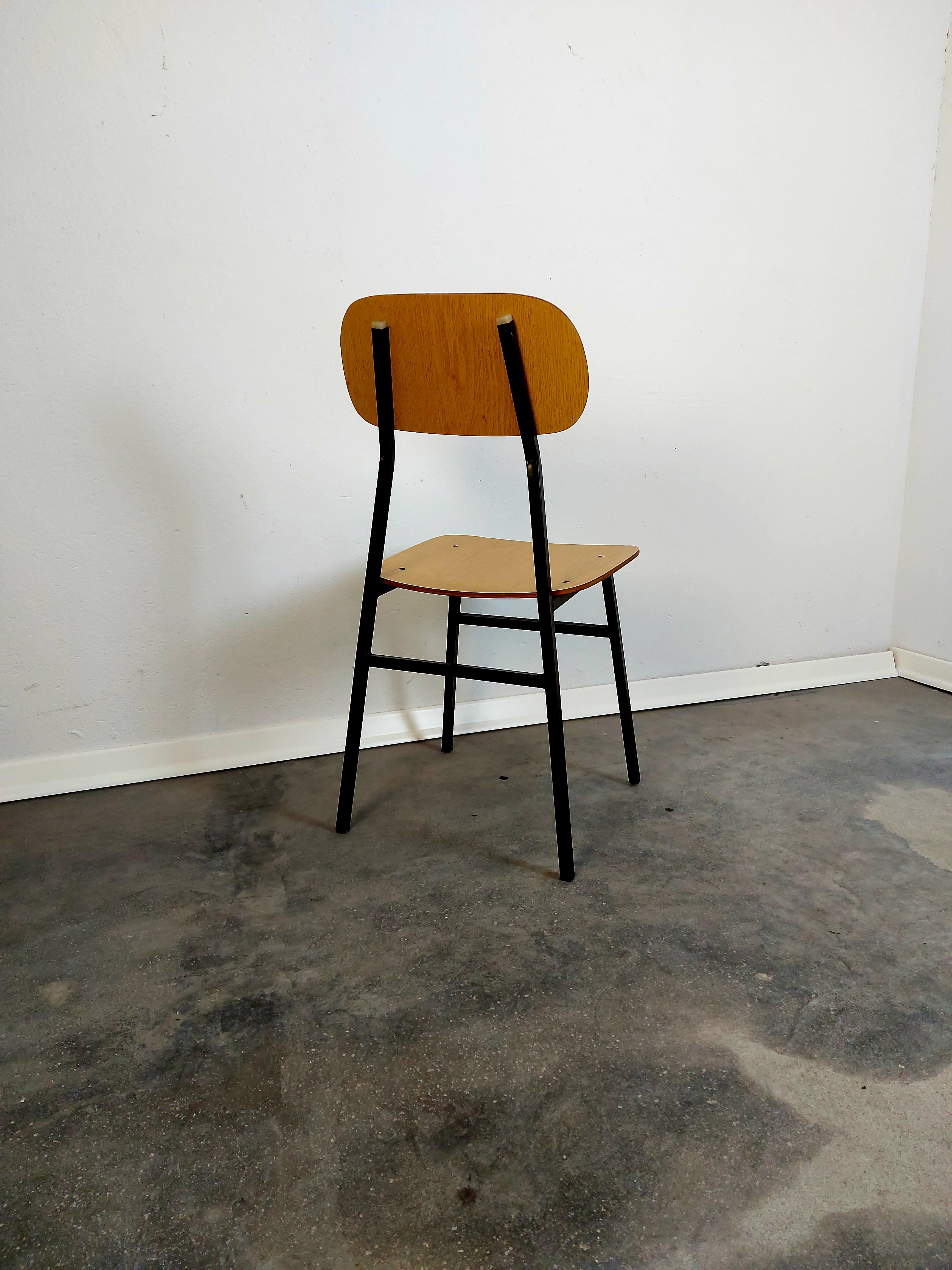 Chair, 1970s Metal Frame For Sale 4