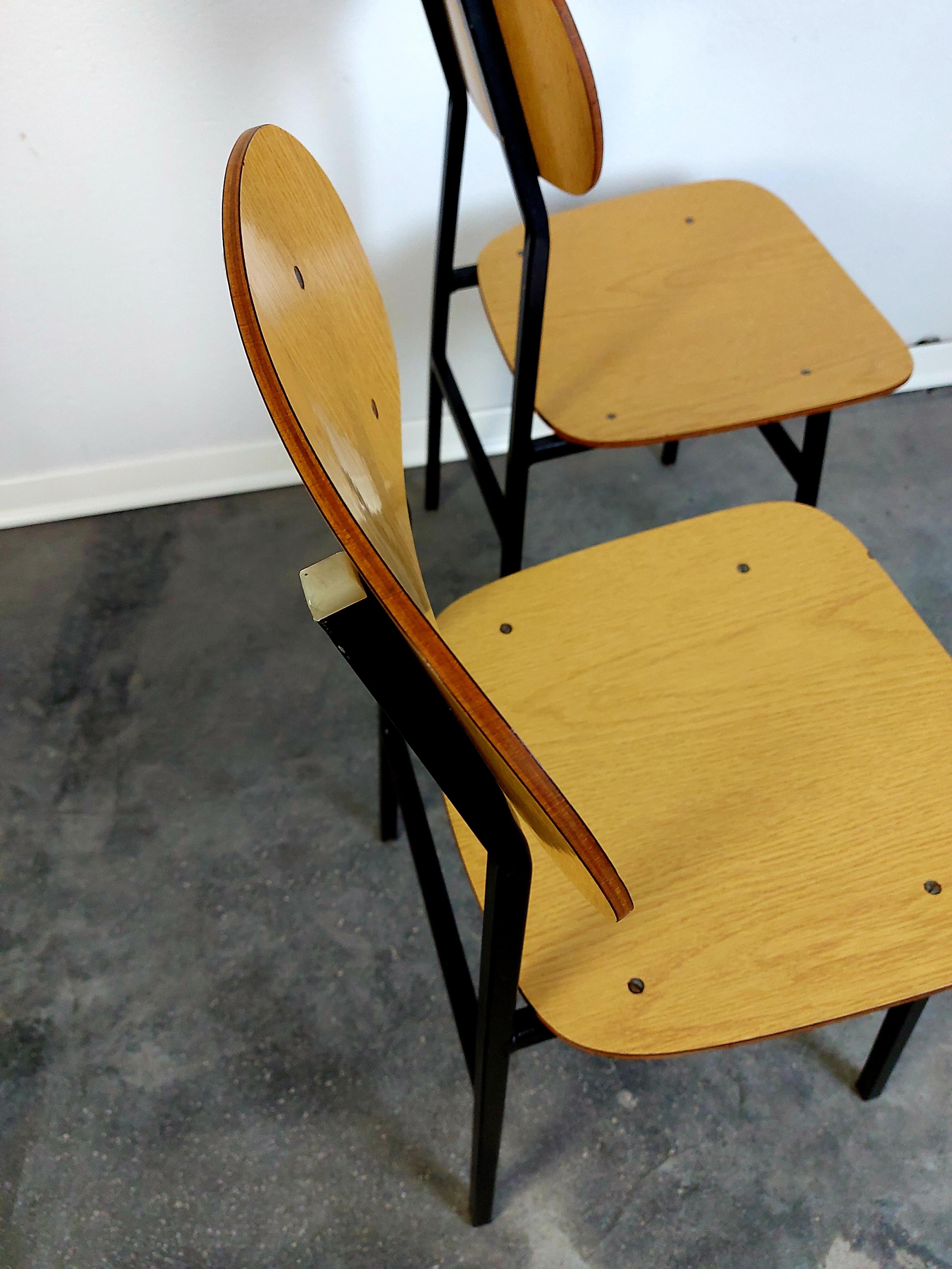 Chair, 1970s Metal Frame For Sale 6