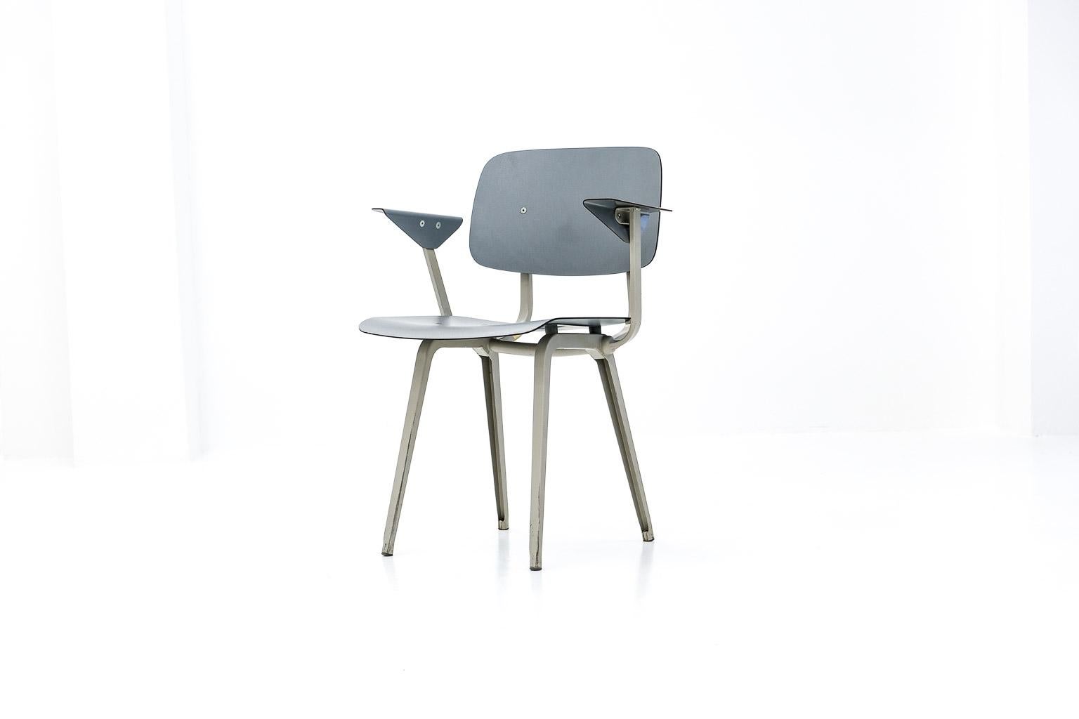 Dutch Chair 4050, calles Revolt Chair by Friso Kramer for Ahrend de Cirkel, 1954 For Sale