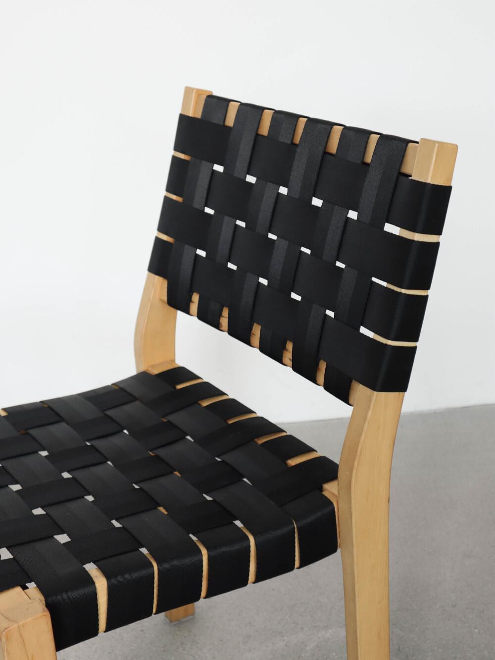Finnish Chair 611 by Alvar Aalto for Artek For Sale