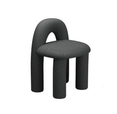 Silla Arcy en tejido Kvadrat negro by Alter Ego Studio