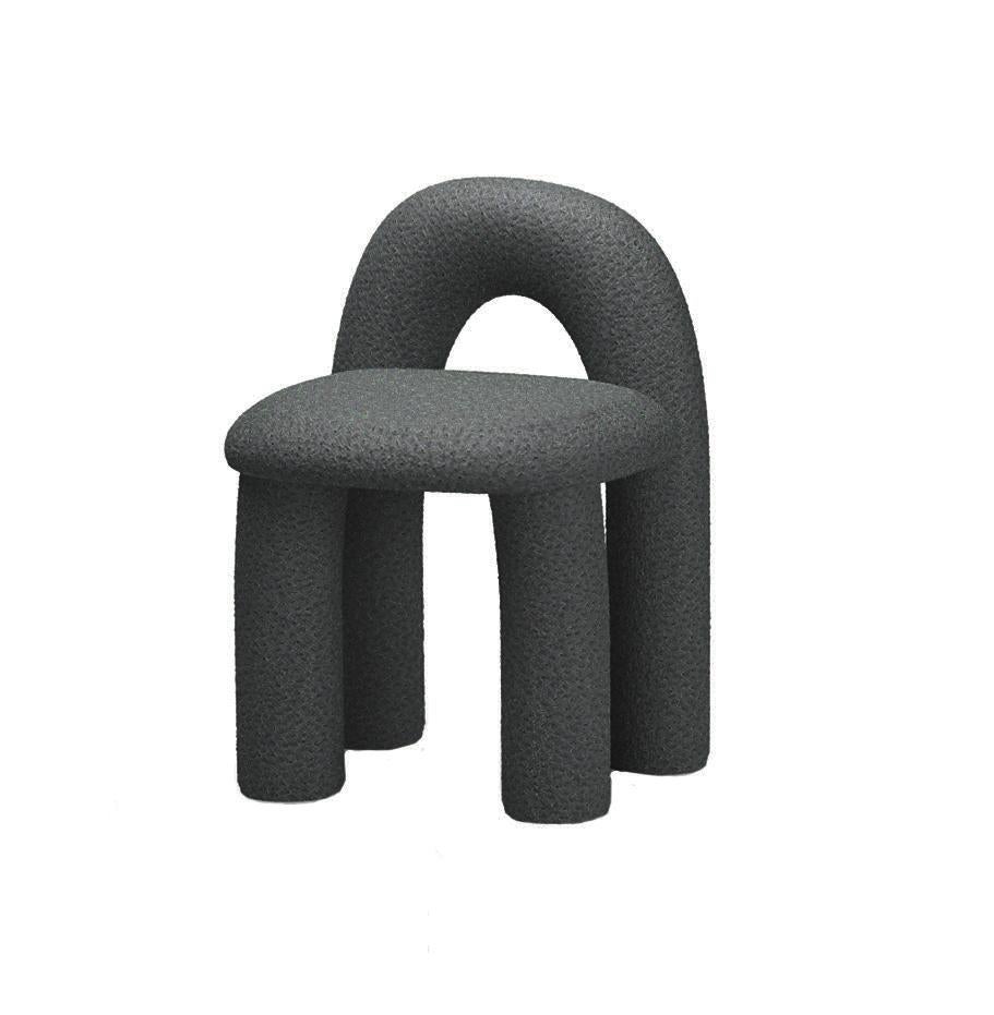 Portoghese Sedia Arcy in tessuto Kvadrat nero di Alter Ego Studio in vendita