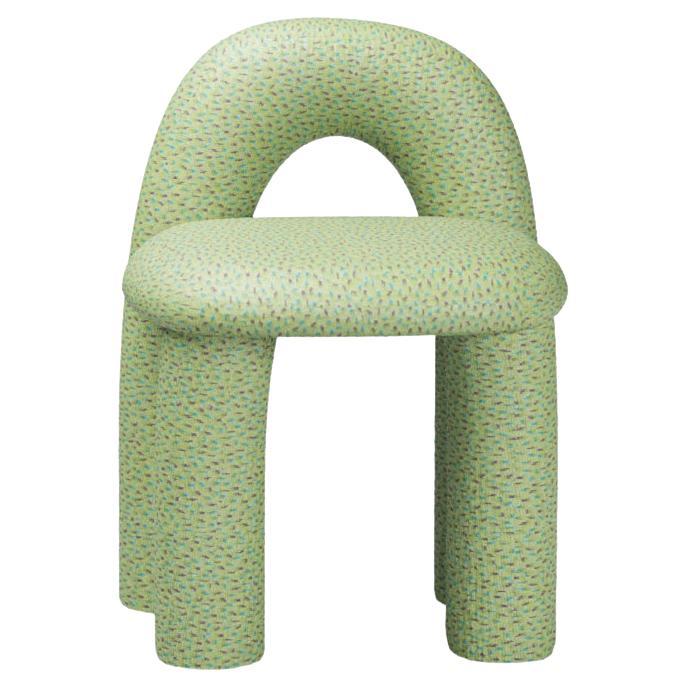 Chaise Arcy en tissu vert Kvadrat par Alter Ego Studio
