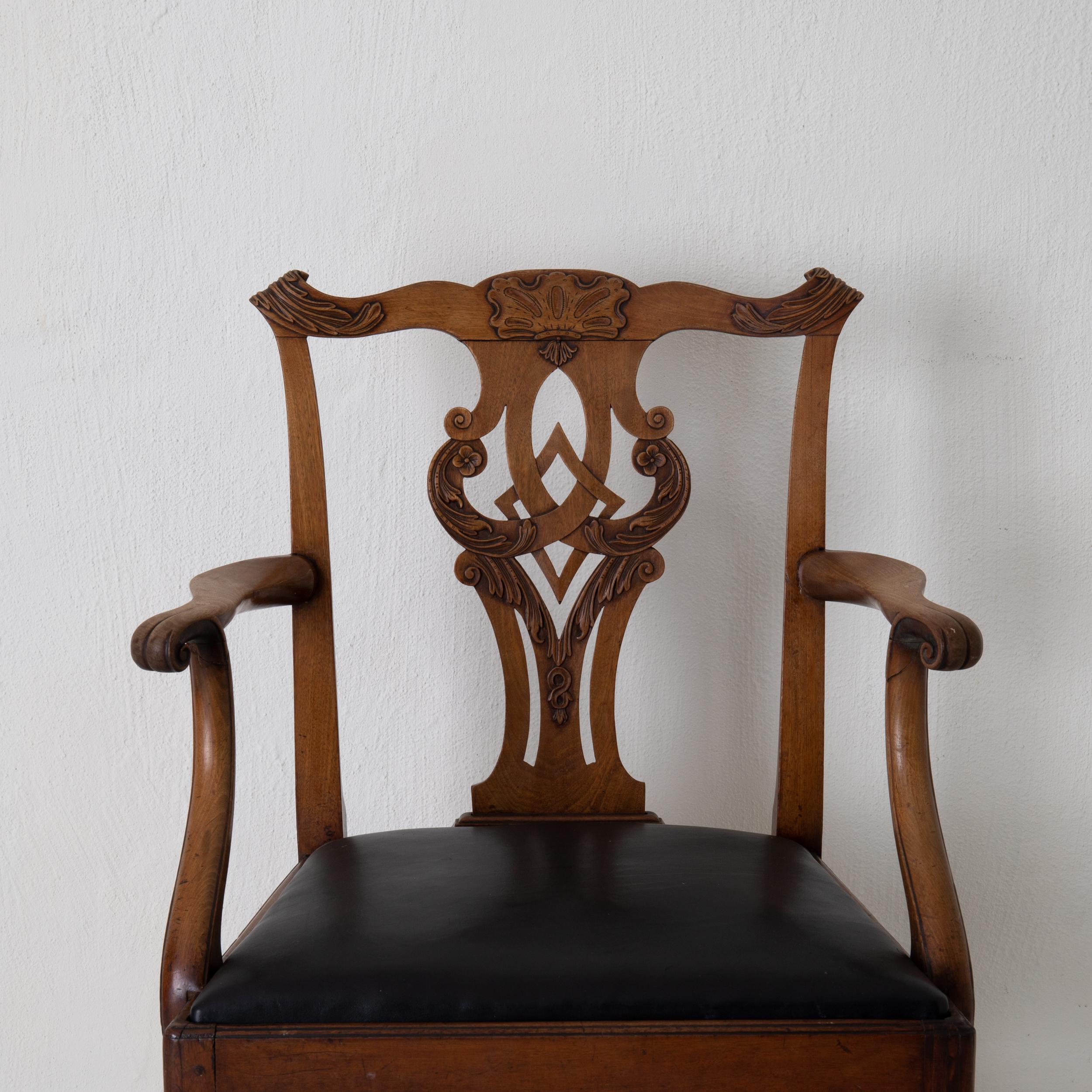 18th Century and Earlier Chair Armchair English Chippendale 18th Century Brown Black, England For Sale