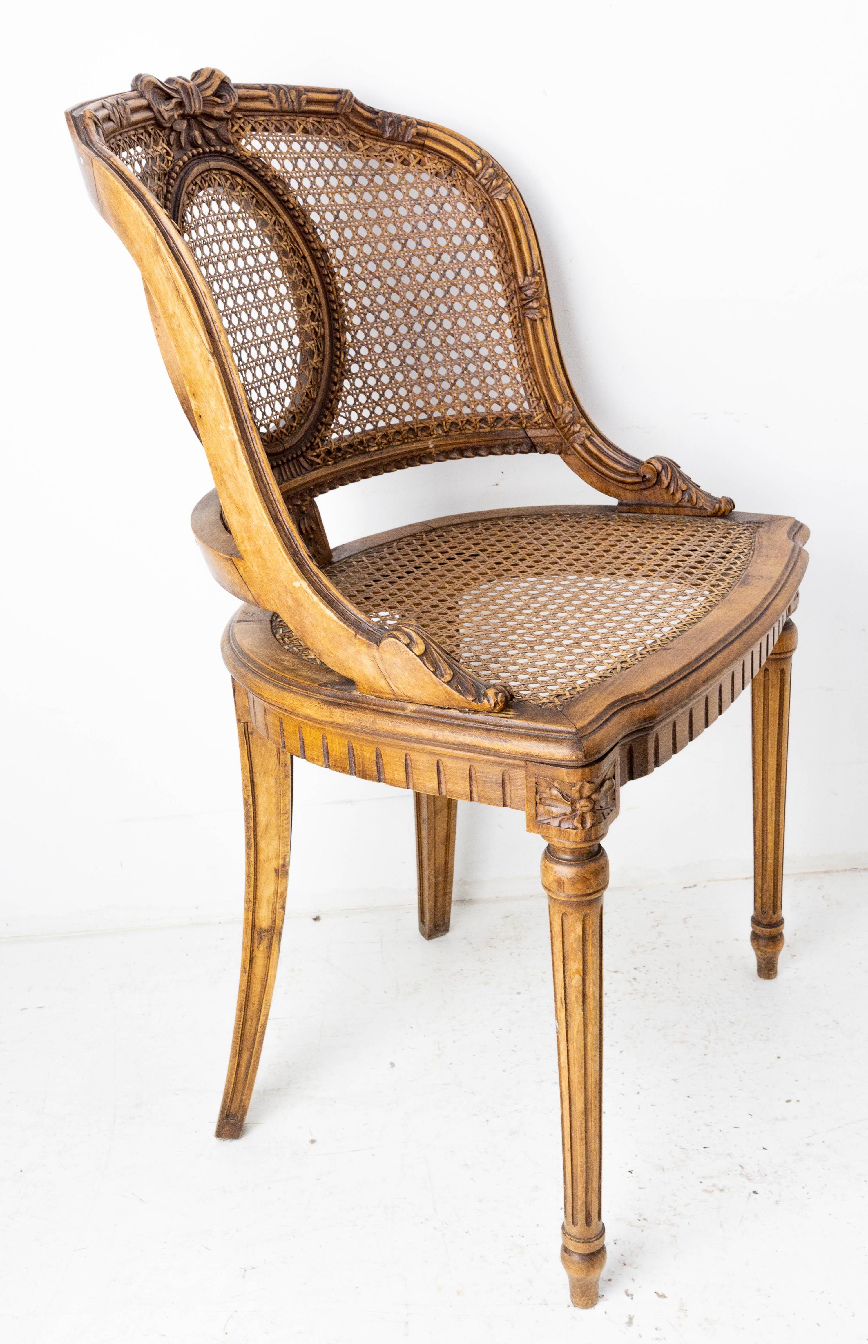 Chair Beech and Cane in the Louis XVI Style, French, circa 1900 In Good Condition In Labrit, Landes