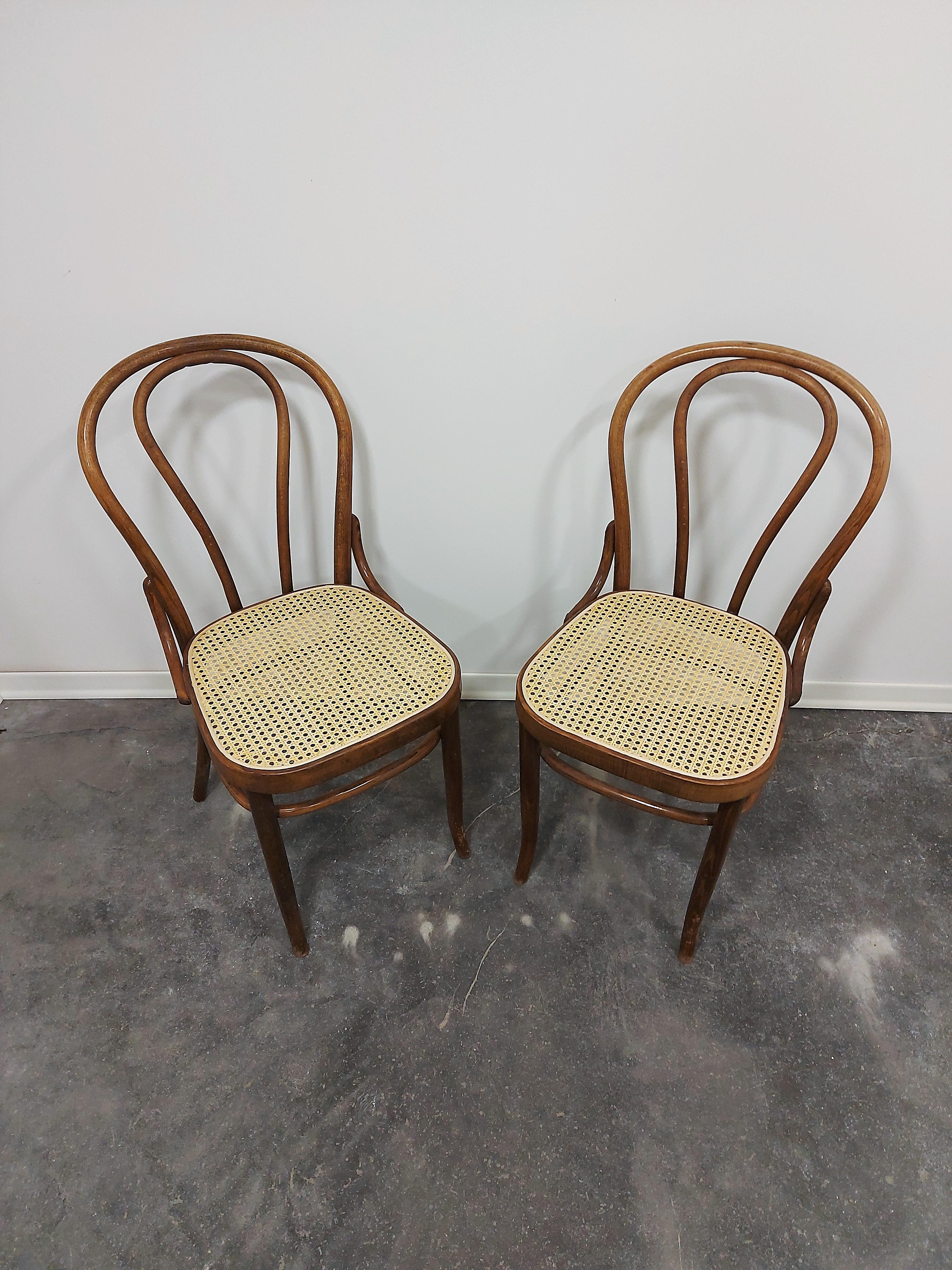 Chair, Thonet Style, Bentwood, Cane - beautiful patina

Period: 1960s

Materials: Bentwood, Cane (new cane seat)

Condition: solid, signs of use, undamaged

Colour: Wood

Dimensions: H = 88cm, W = 41 cm, D = 41 (51) cm, seat height = 47 cm