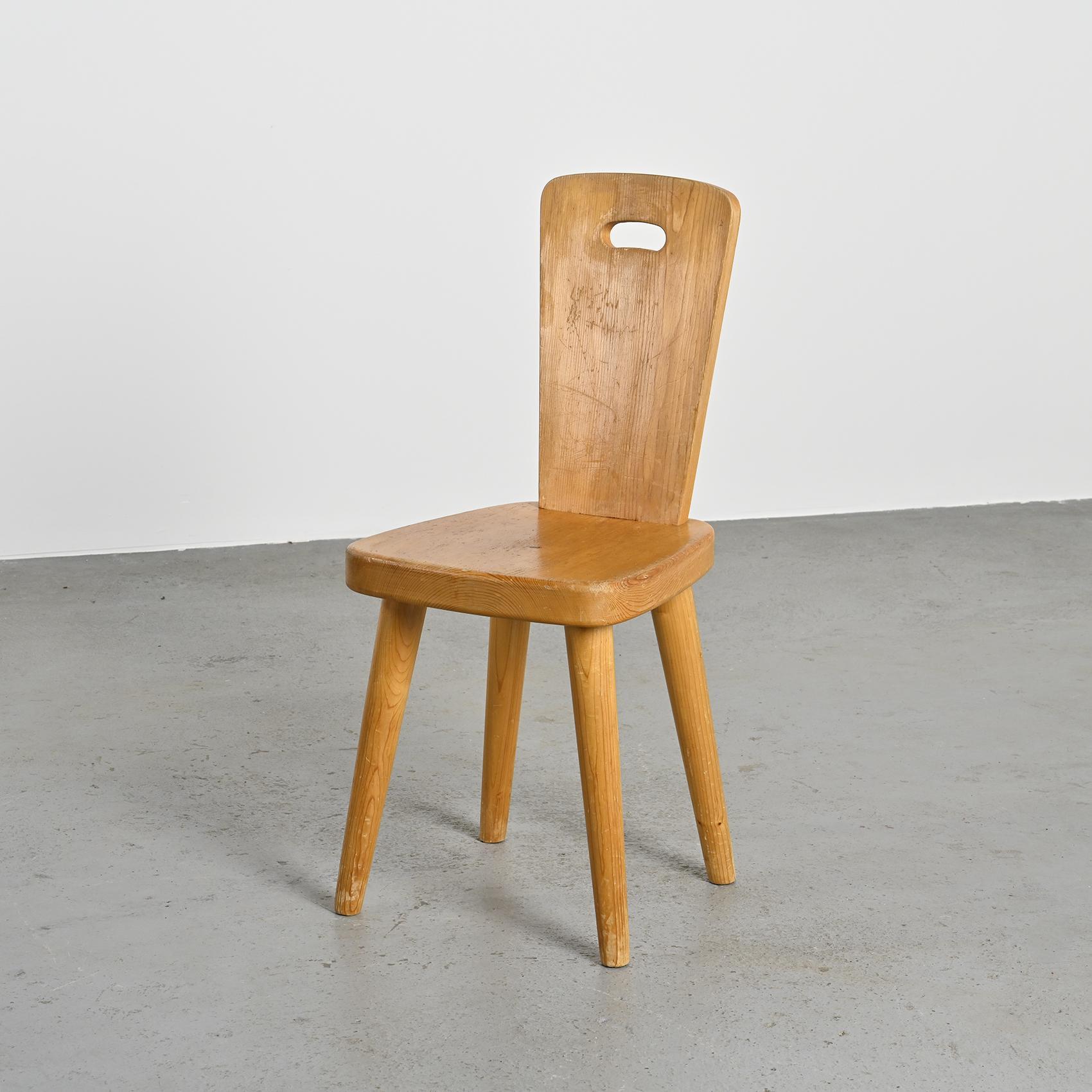 Stuhl von Christian Durupt, Meribel 1960 (Moderne der Mitte des Jahrhunderts) im Angebot