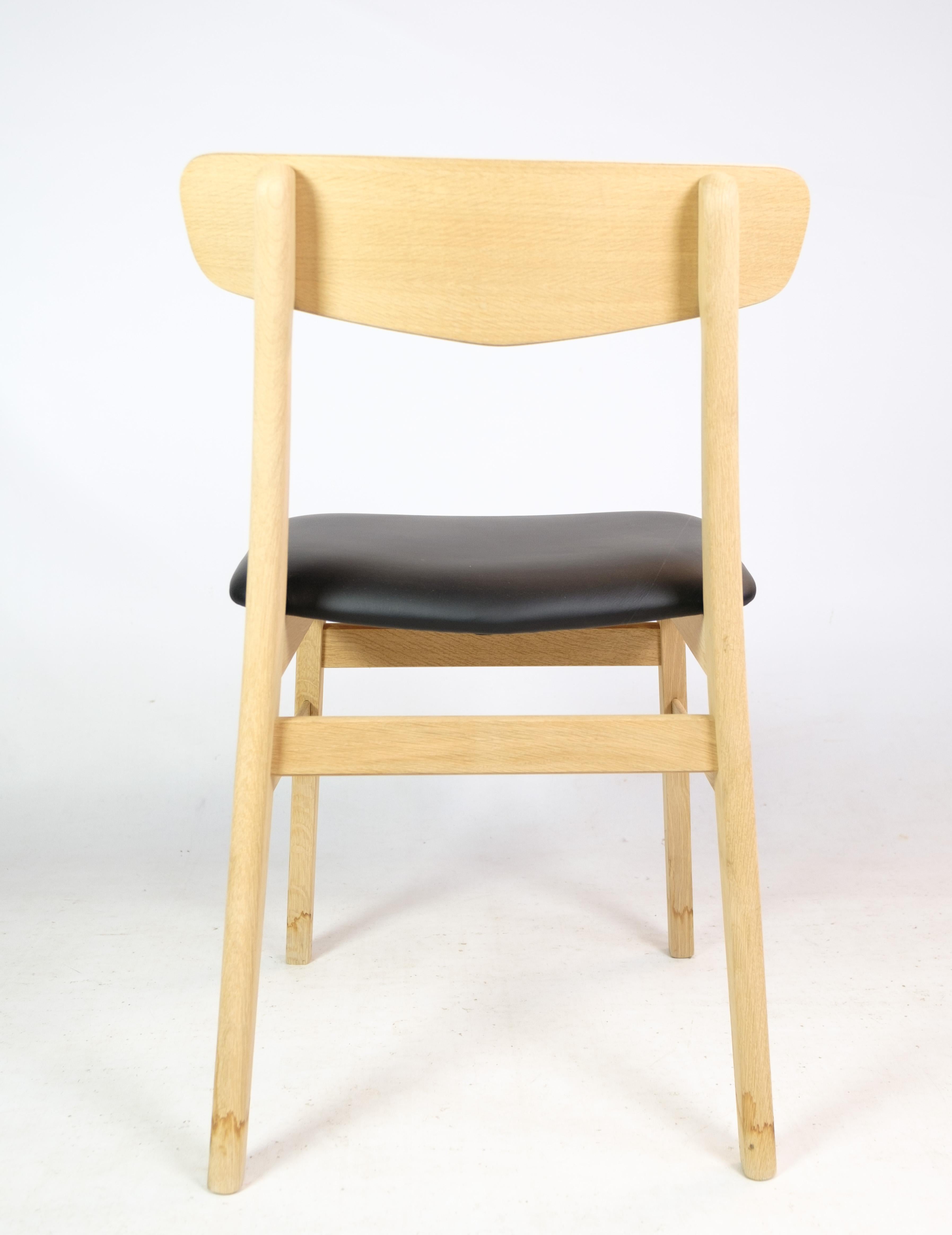 Chair by Findahl by Hammel Mosbøl, Black leather, Oak, 1962 For Sale 2